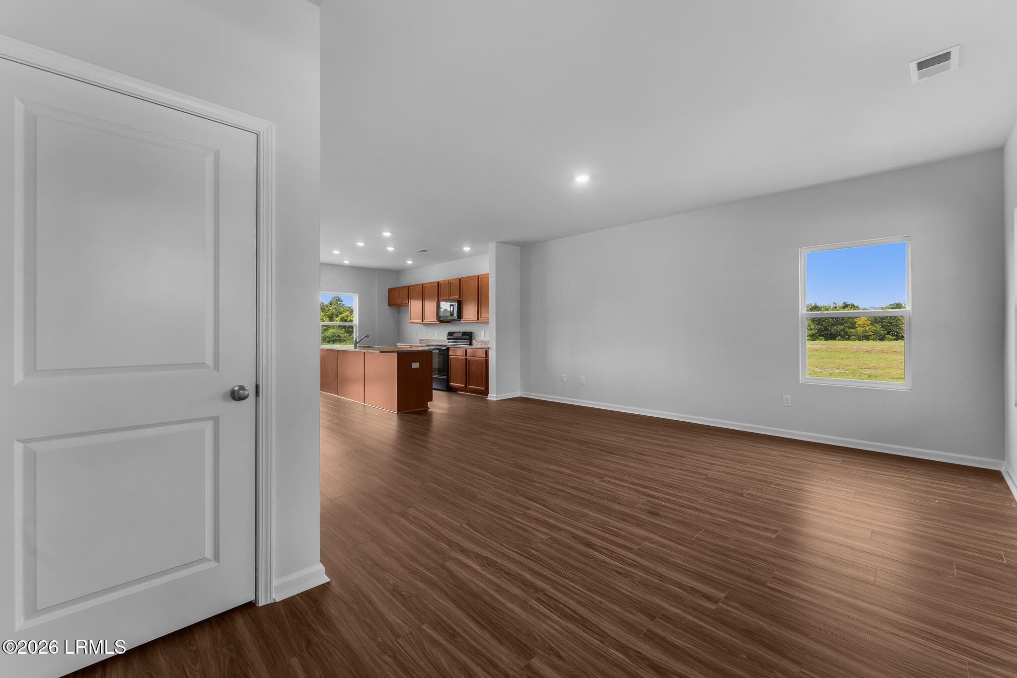 FMWeb04 - 358 Aviation Drive, Ridgeland, SC 29936