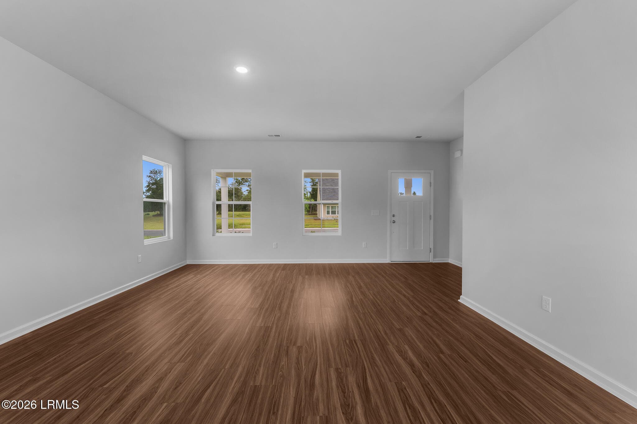 FMWeb08 - 358 Aviation Drive, Ridgeland, SC 29936