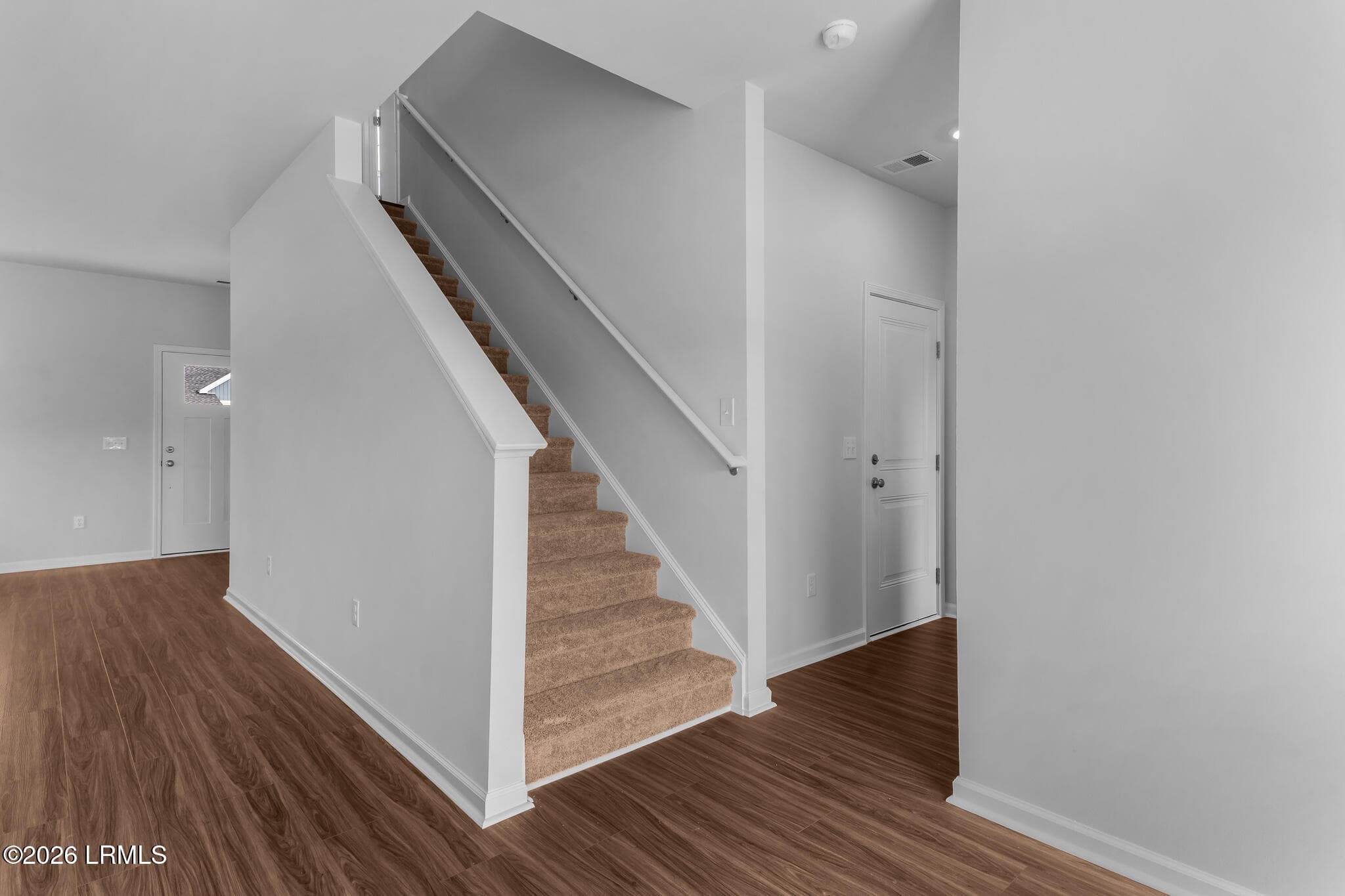 FMWeb15 - 358 Aviation Drive, Ridgeland, SC 29936