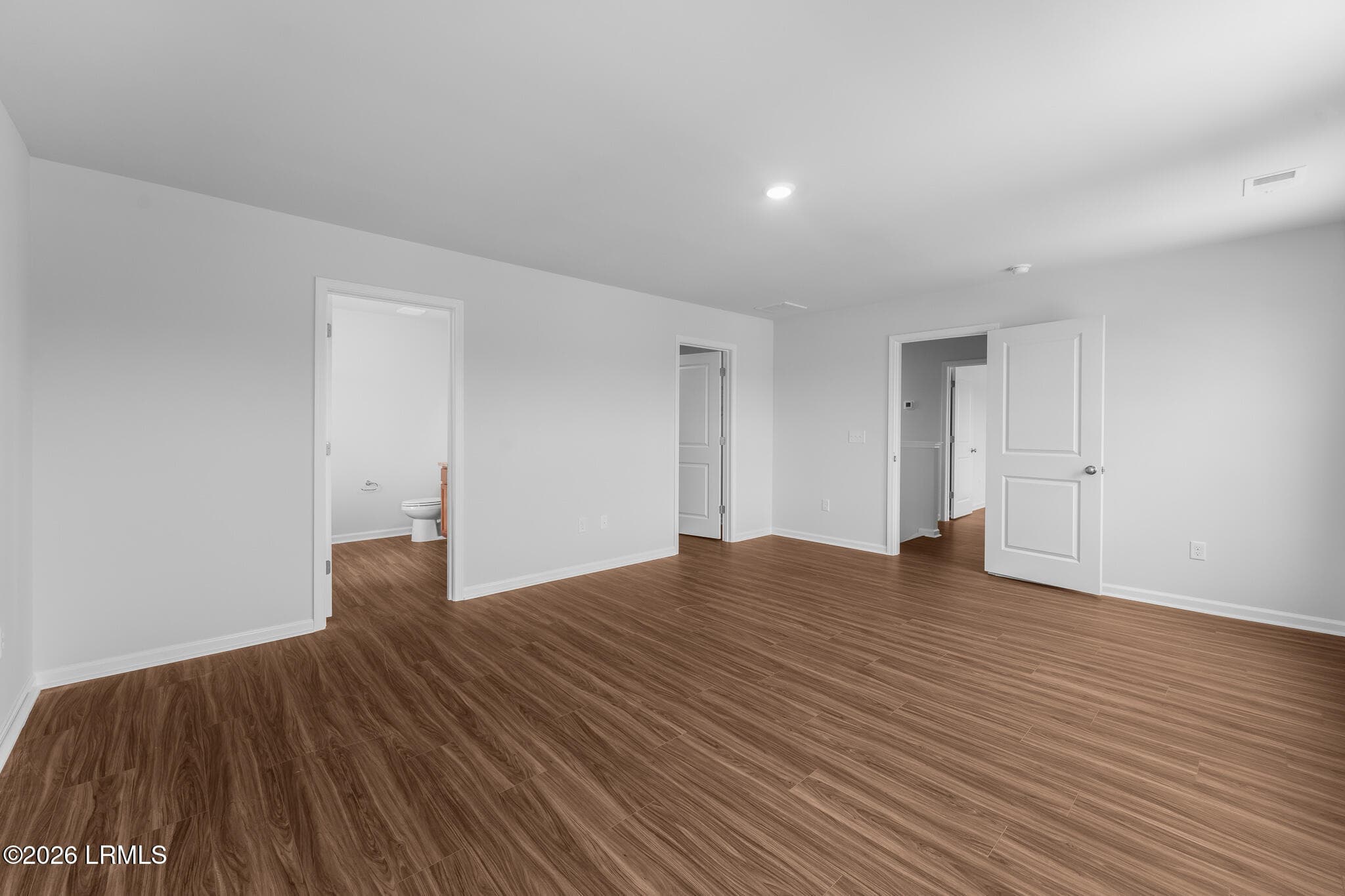 FMWeb21 - 358 Aviation Drive, Ridgeland, SC 29936