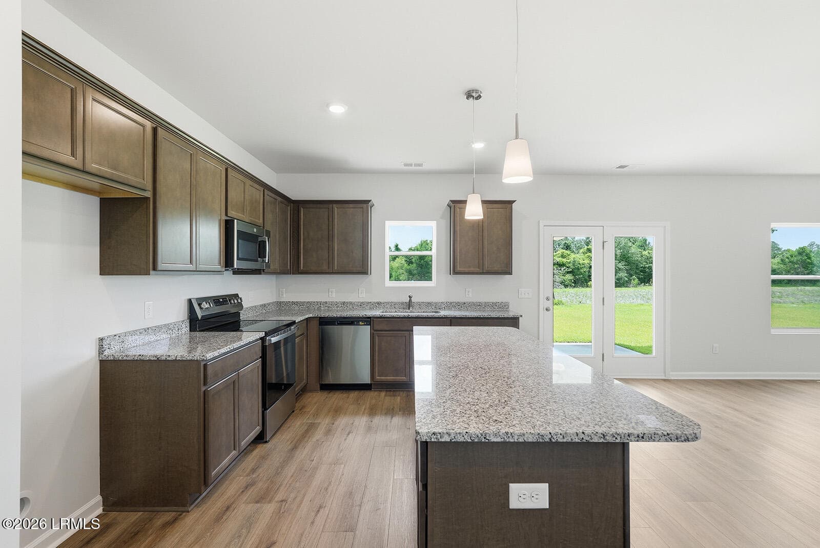 FMWeb09 - 562 Aviation Drive, Ridgeland, SC 29936