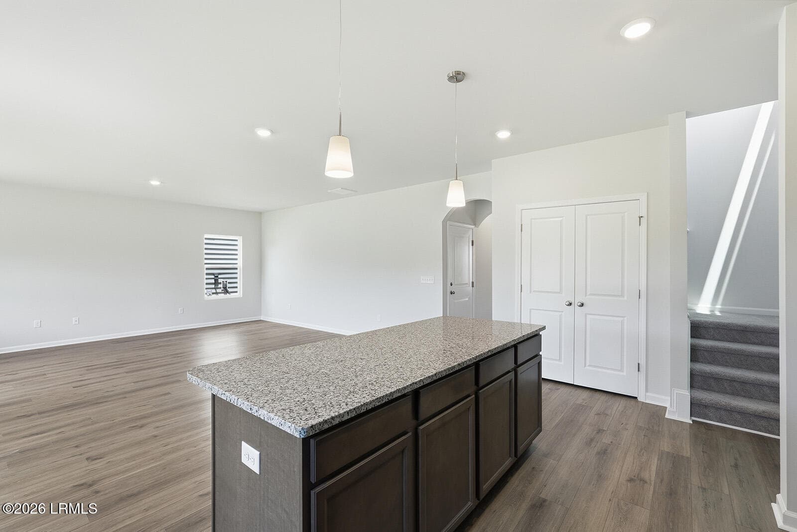 FMWeb10 - 562 Aviation Drive, Ridgeland, SC 29936
