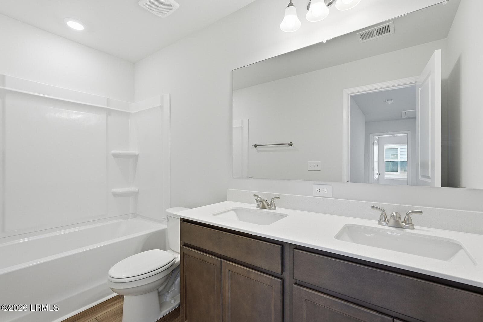 FMWeb26 - 562 Aviation Drive, Ridgeland, SC 29936