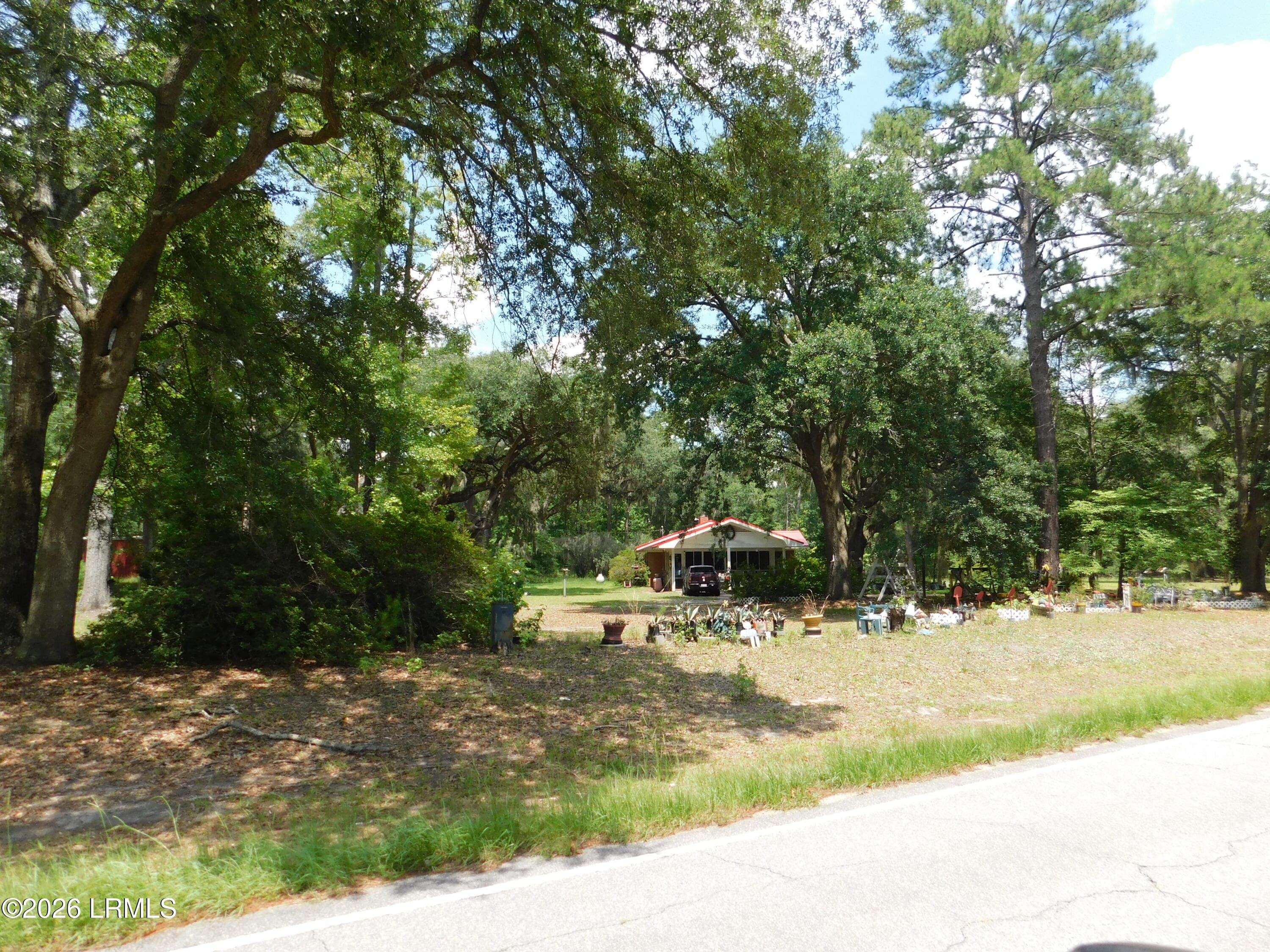 DSCN7275[1] - 25121 Pocotaligo Road, Yemassee, SC 29945