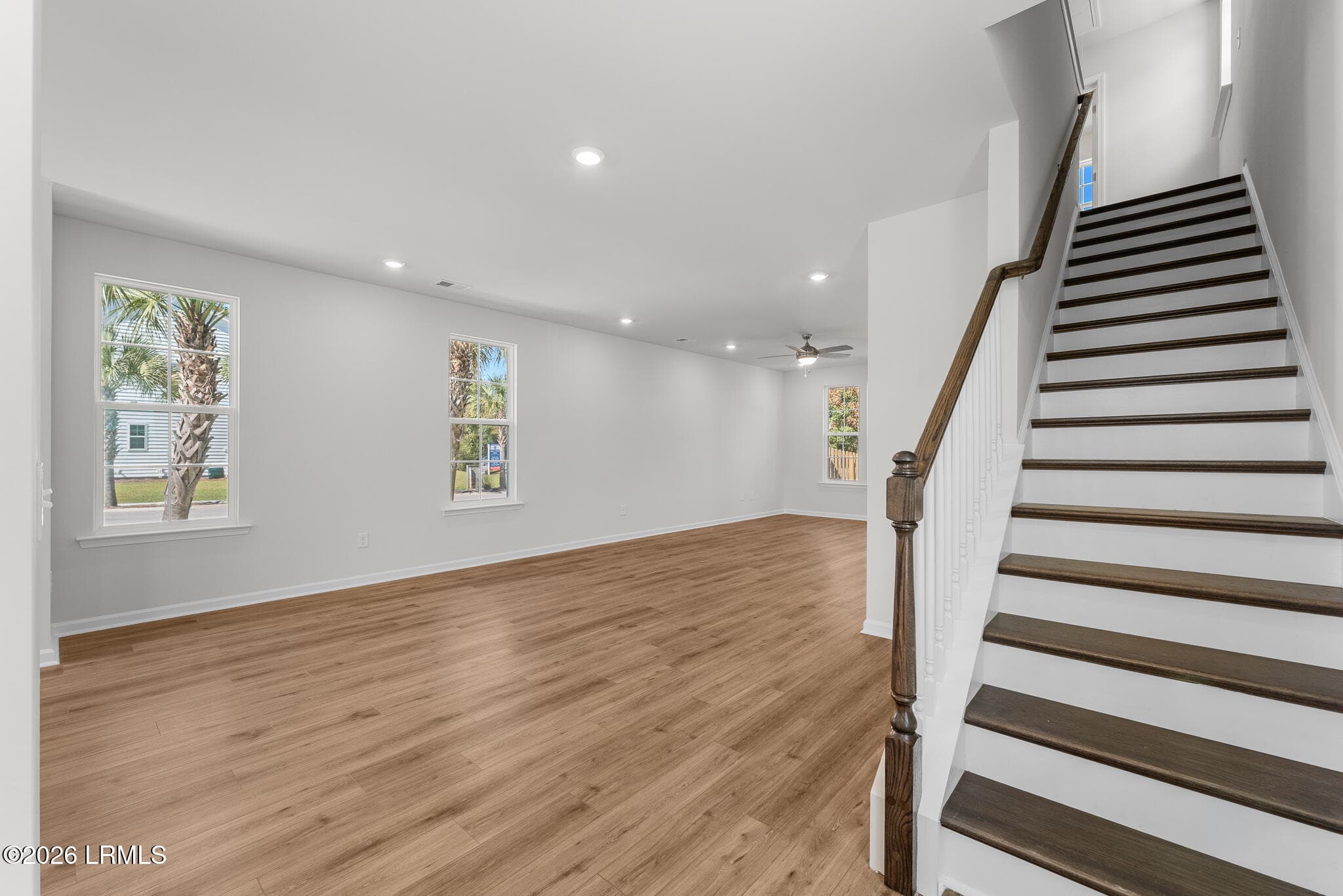 Eat-In - 25 Rearden Way, Beaufort, SC 29906
