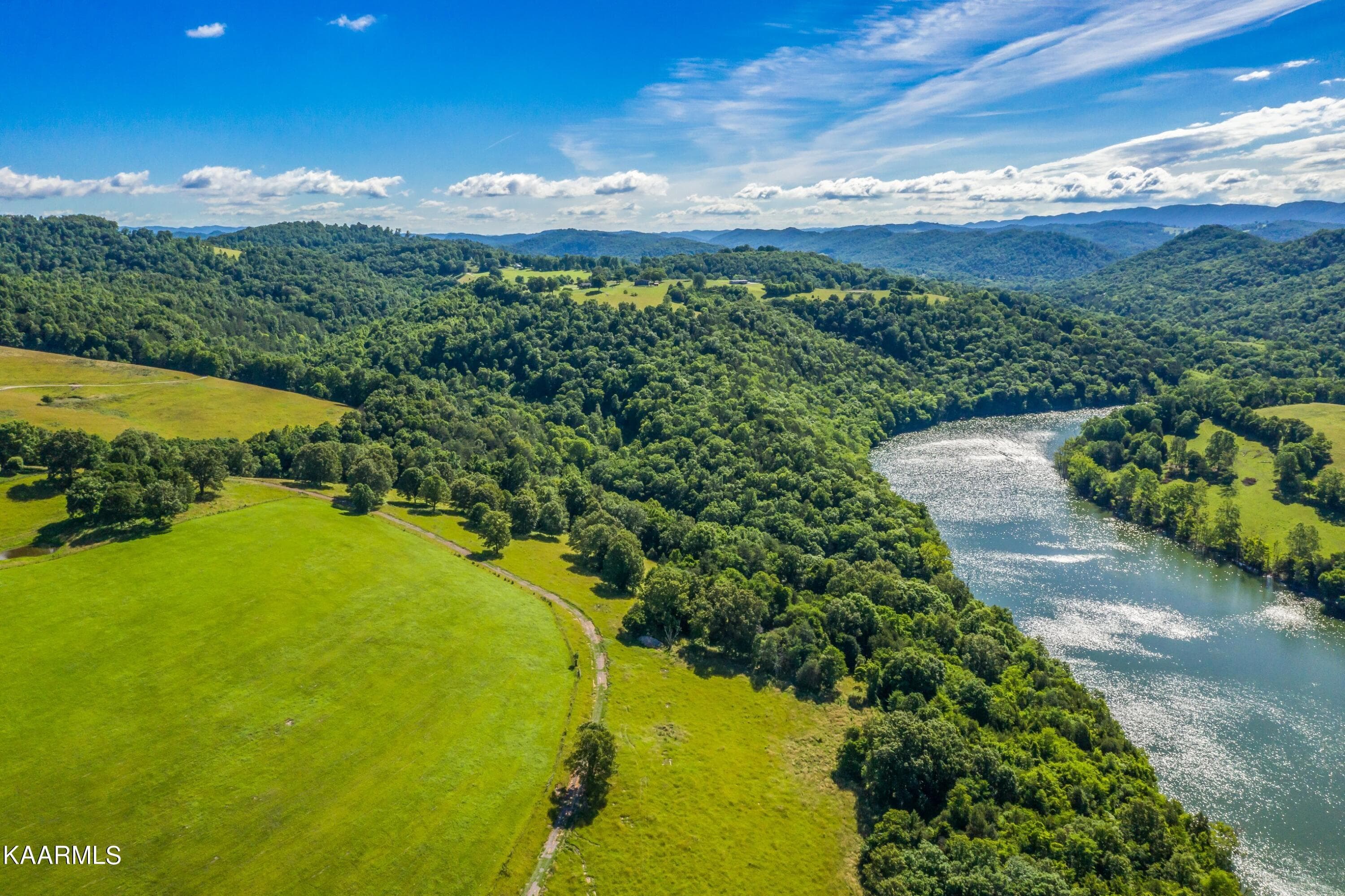 Exterior-36.jpg-SMALL - 745 Ronald Holt Lane, Tazewell, TN 37879
