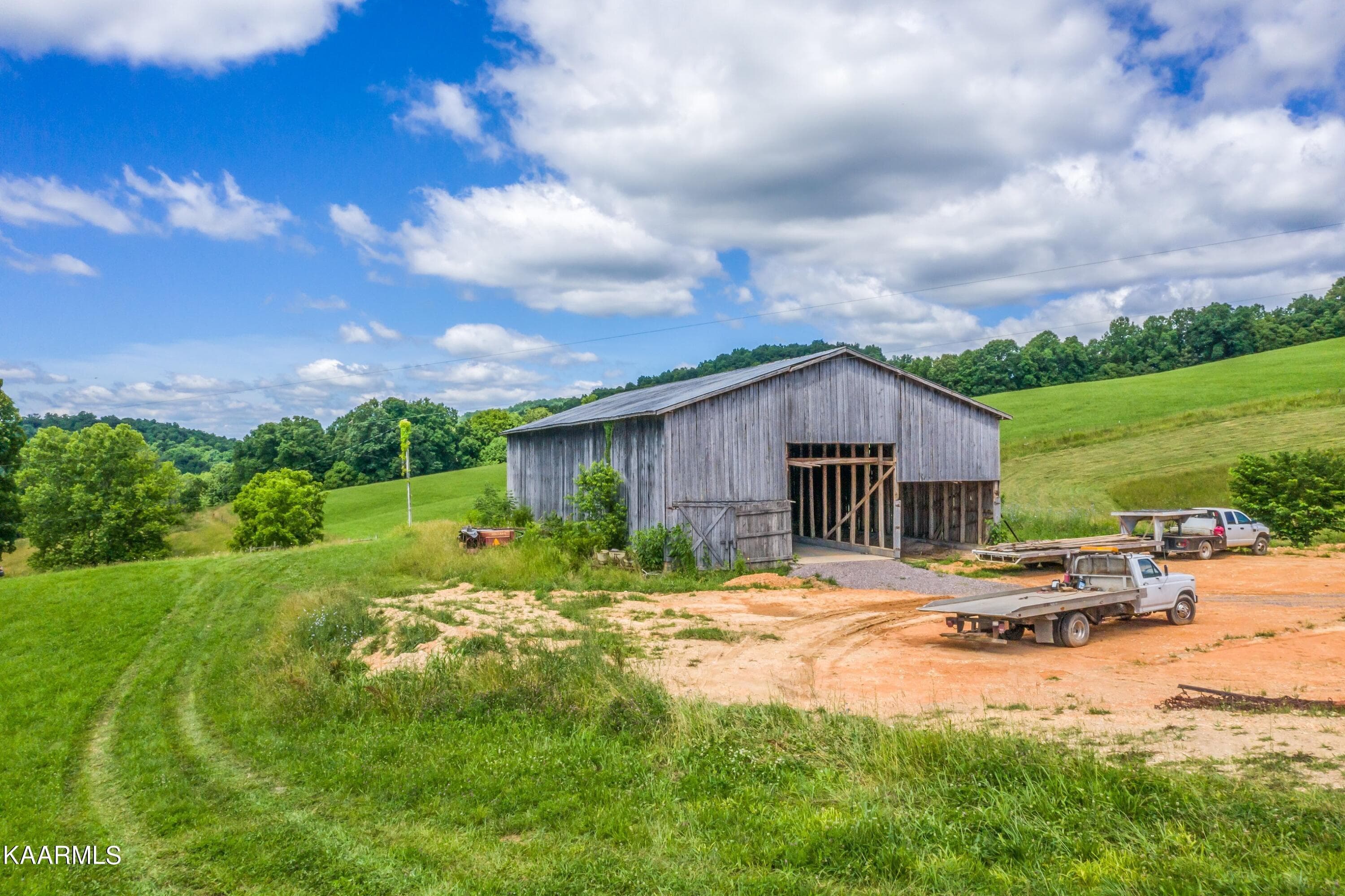 Exterior-16.jpg-SMALL - 745 Ronald Holt Lane, Tazewell, TN 37879