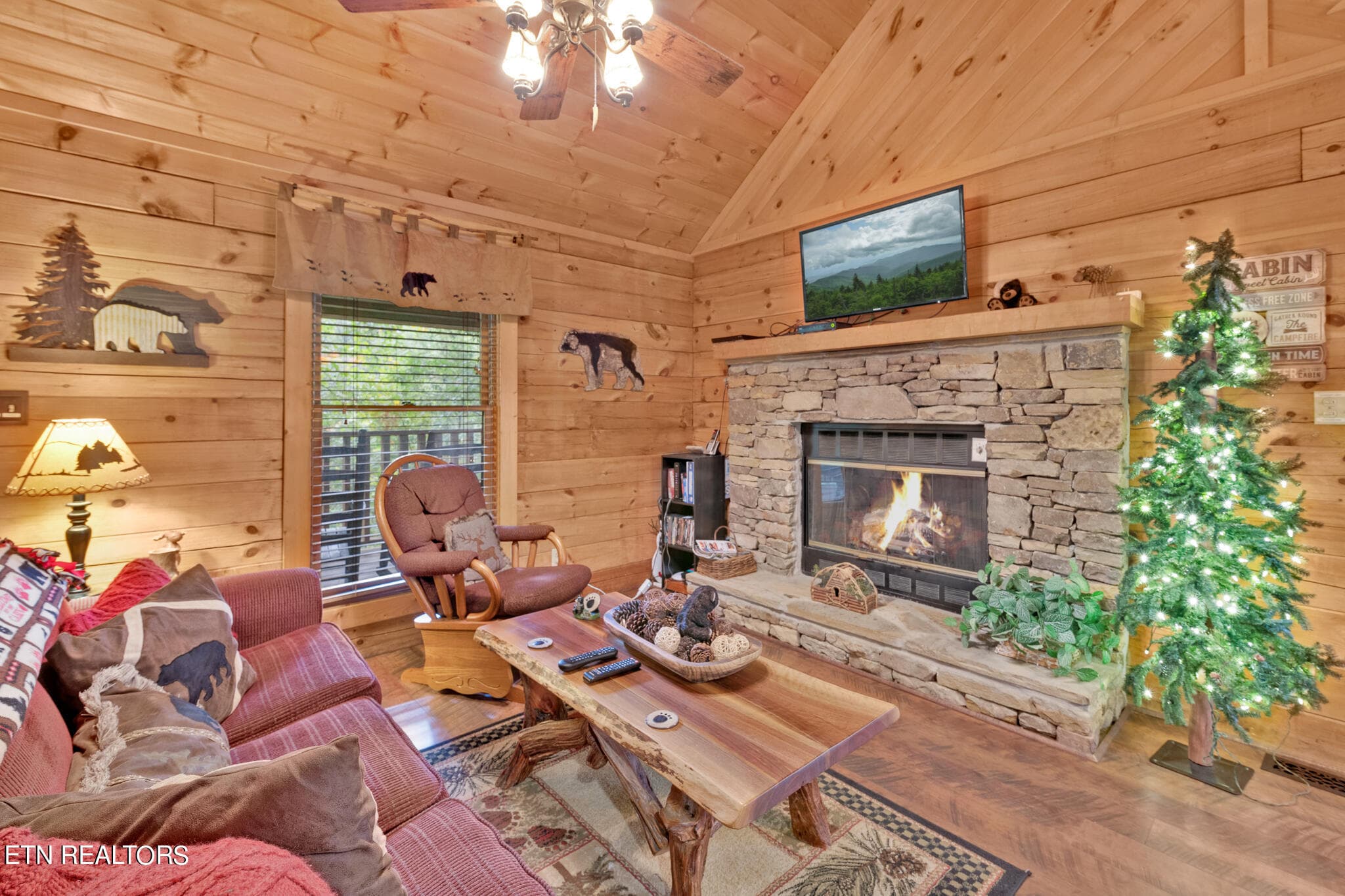 2349 Courtney Lane-10 - 2349 Courtney Lane, Sevierville, TN 37876