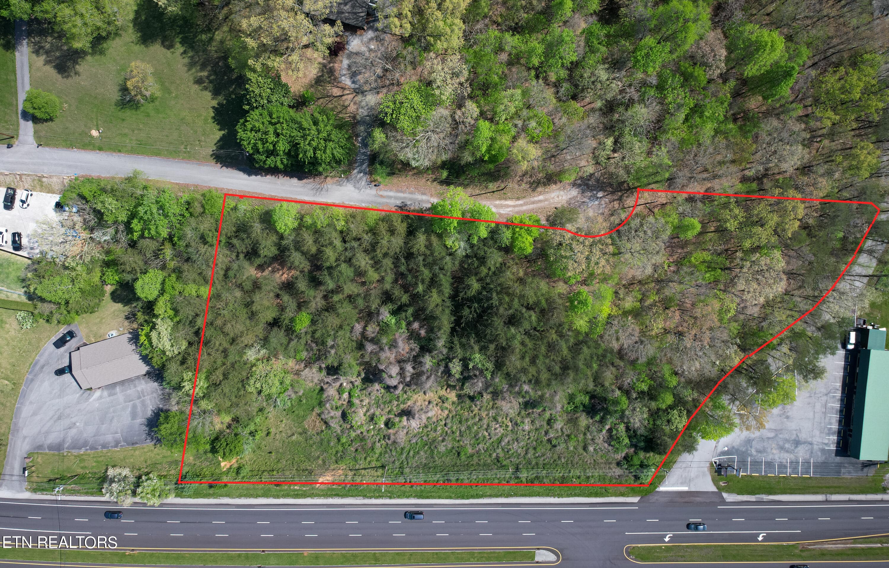 2200 N Gateway Ave, Rockwood, TN 37854