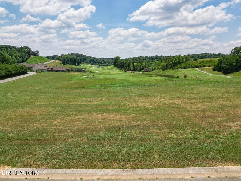 811 Navigator Drive, Lenoir City, TN 37772