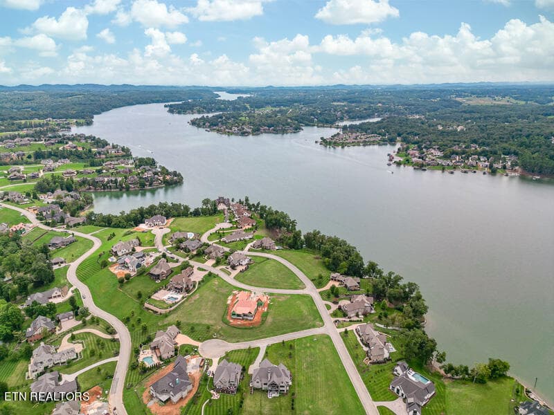 010--SMALL - 240 Southern Way, Lenoir City, TN 37772, Lenoir City