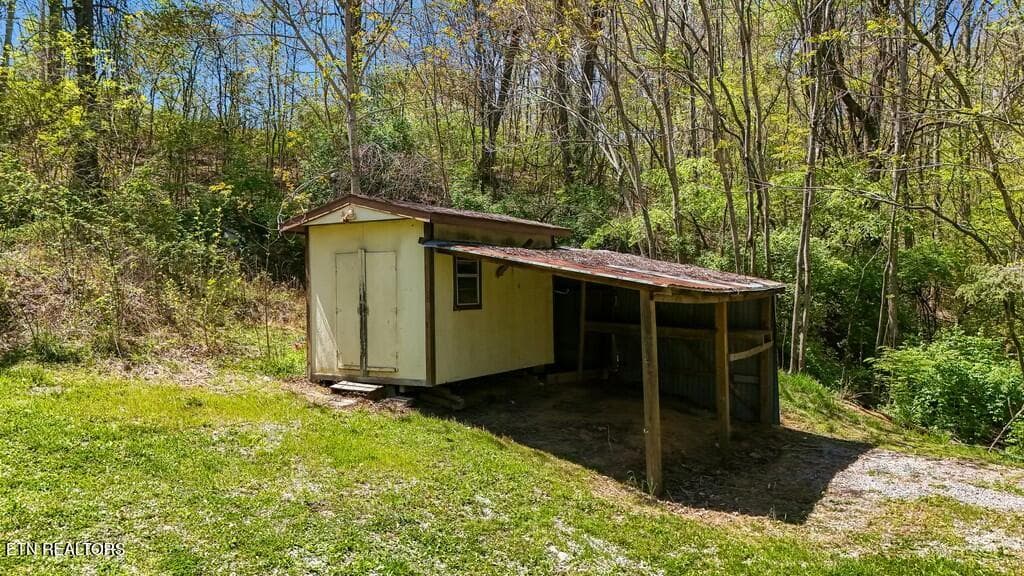 tempImagesYU0EE - 1161 Essary Road, Tazewell, TN 37879