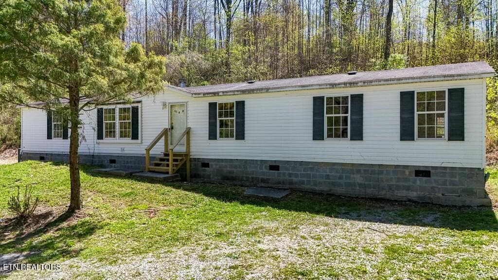 1161 Essary Road, Tazewell, TN 37879