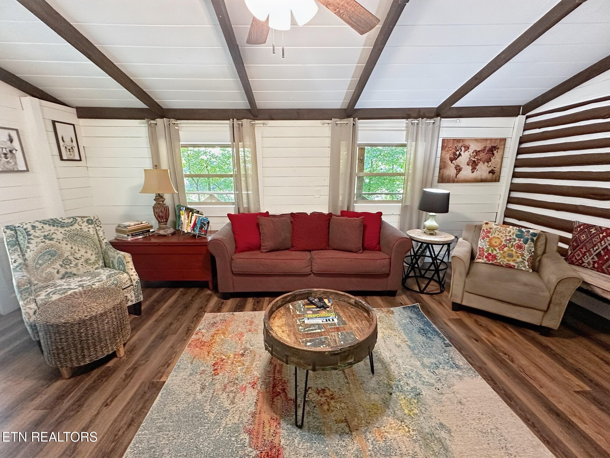 Living room - 576 Mill Creek Rd, Pigeon Forge, TN 37863