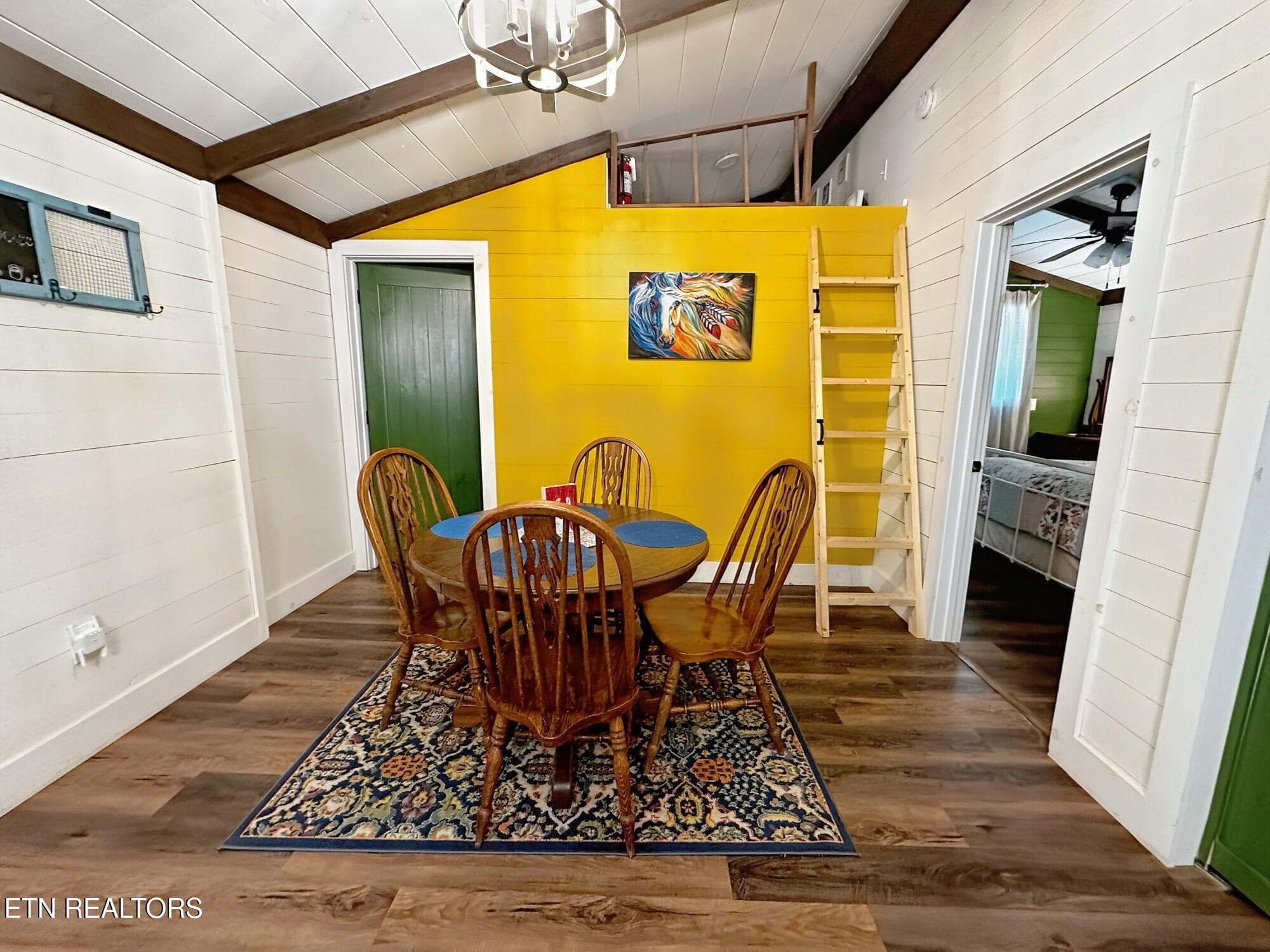 Dining area - 576 Mill Creek Rd, Pigeon Forge, TN 37863