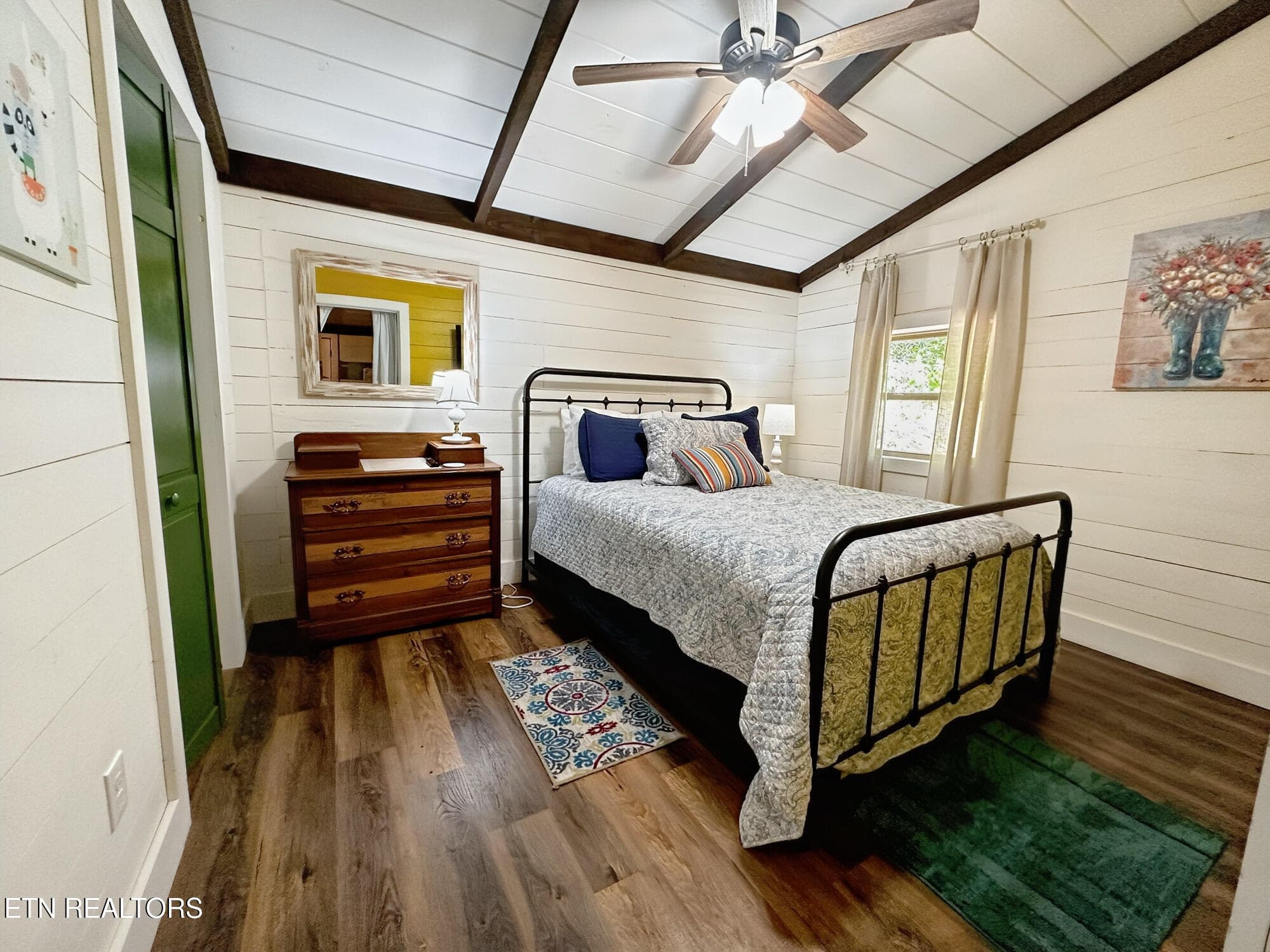 Bedroom 1 - 576 Mill Creek Rd, Pigeon Forge, TN 37863