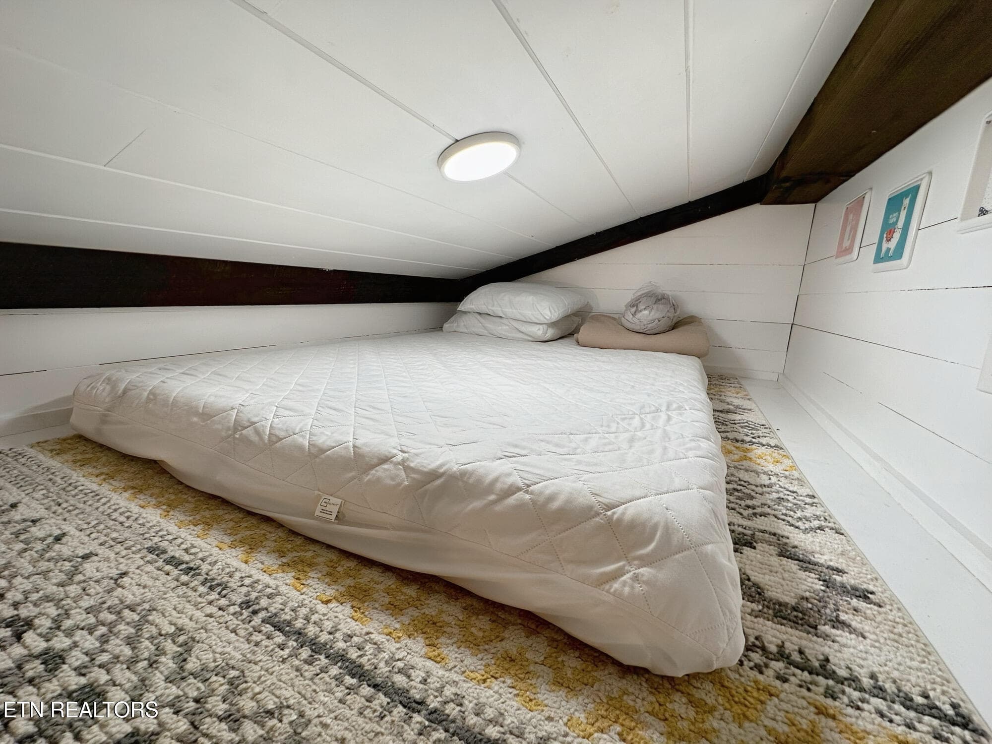 Loft sleeping area - 576 Mill Creek Rd, Pigeon Forge, TN 37863
