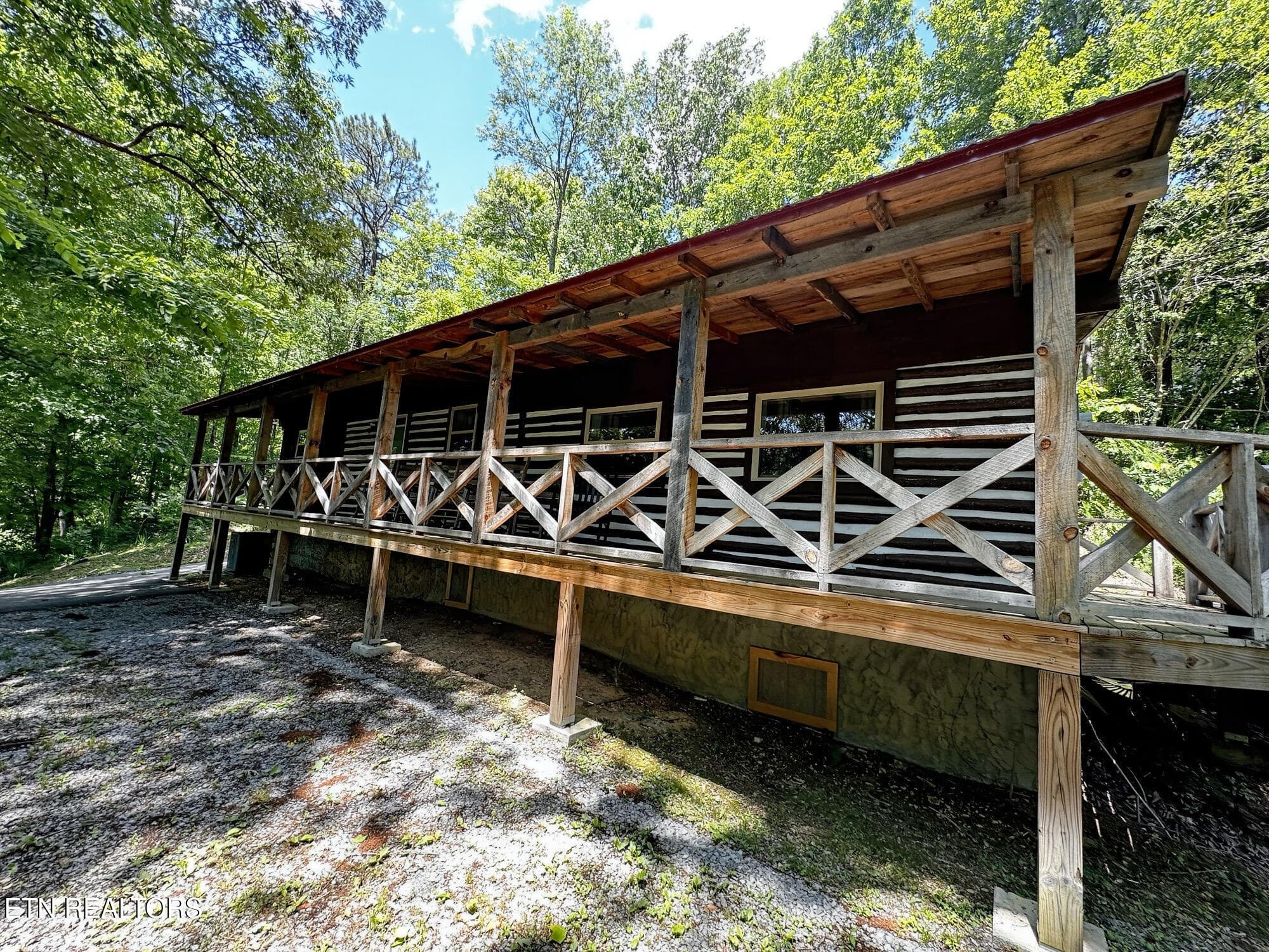 576 Mill Creek Road - 576 Mill Creek Rd, Pigeon Forge, TN 37863