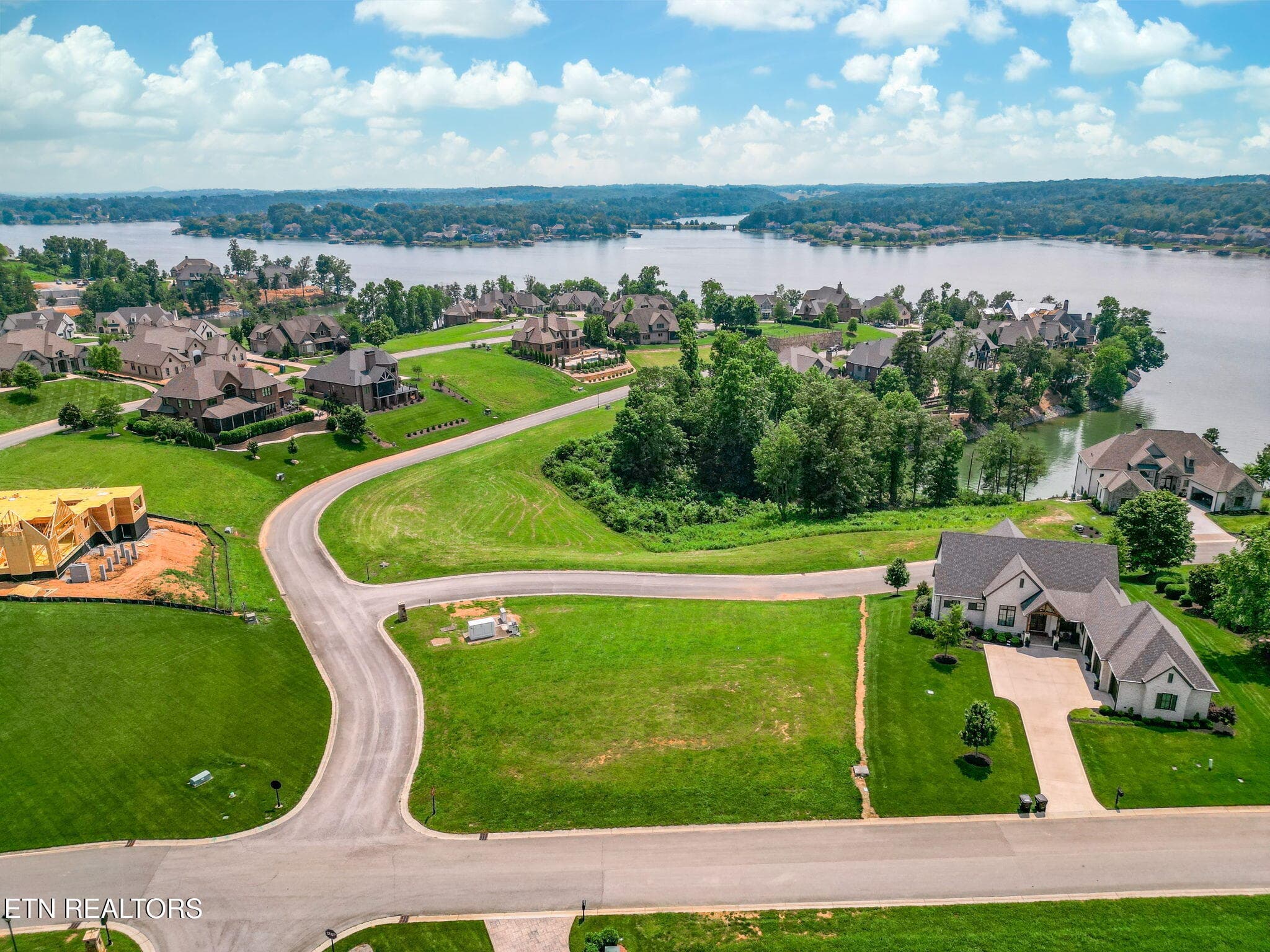 4-web-or-mls-002--FULL (9) - 210 Beacon Court, Lenoir City, TN 37772, Lenoir City