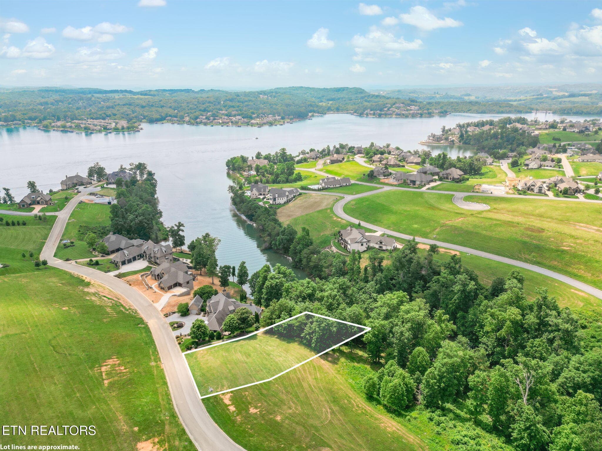 846 Taffrail Drive, Lenoir City, TN 37772