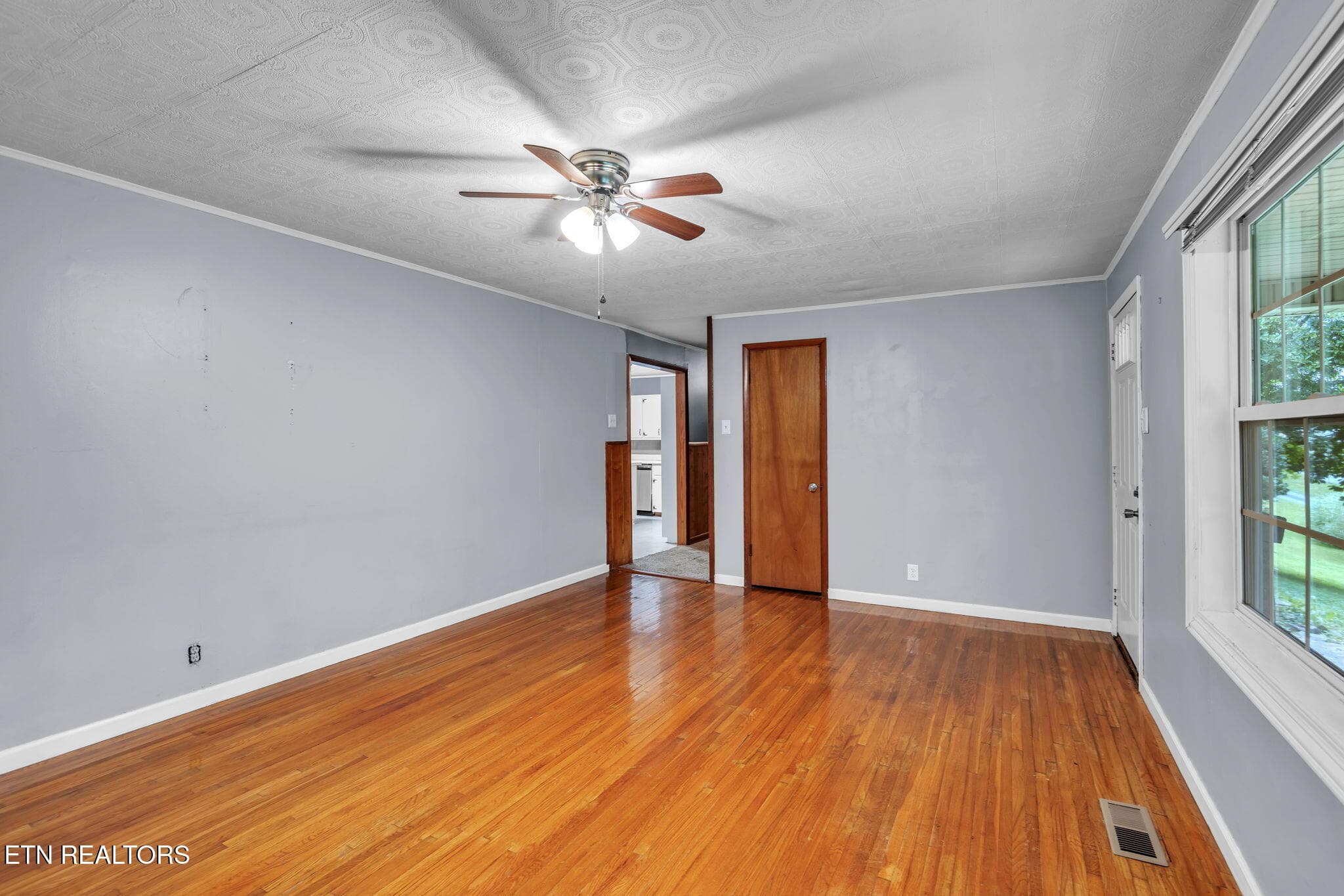 10-web-or-mls-241 Skyline-3327 - 241 Skyline Drive, Oneida, TN 37841
