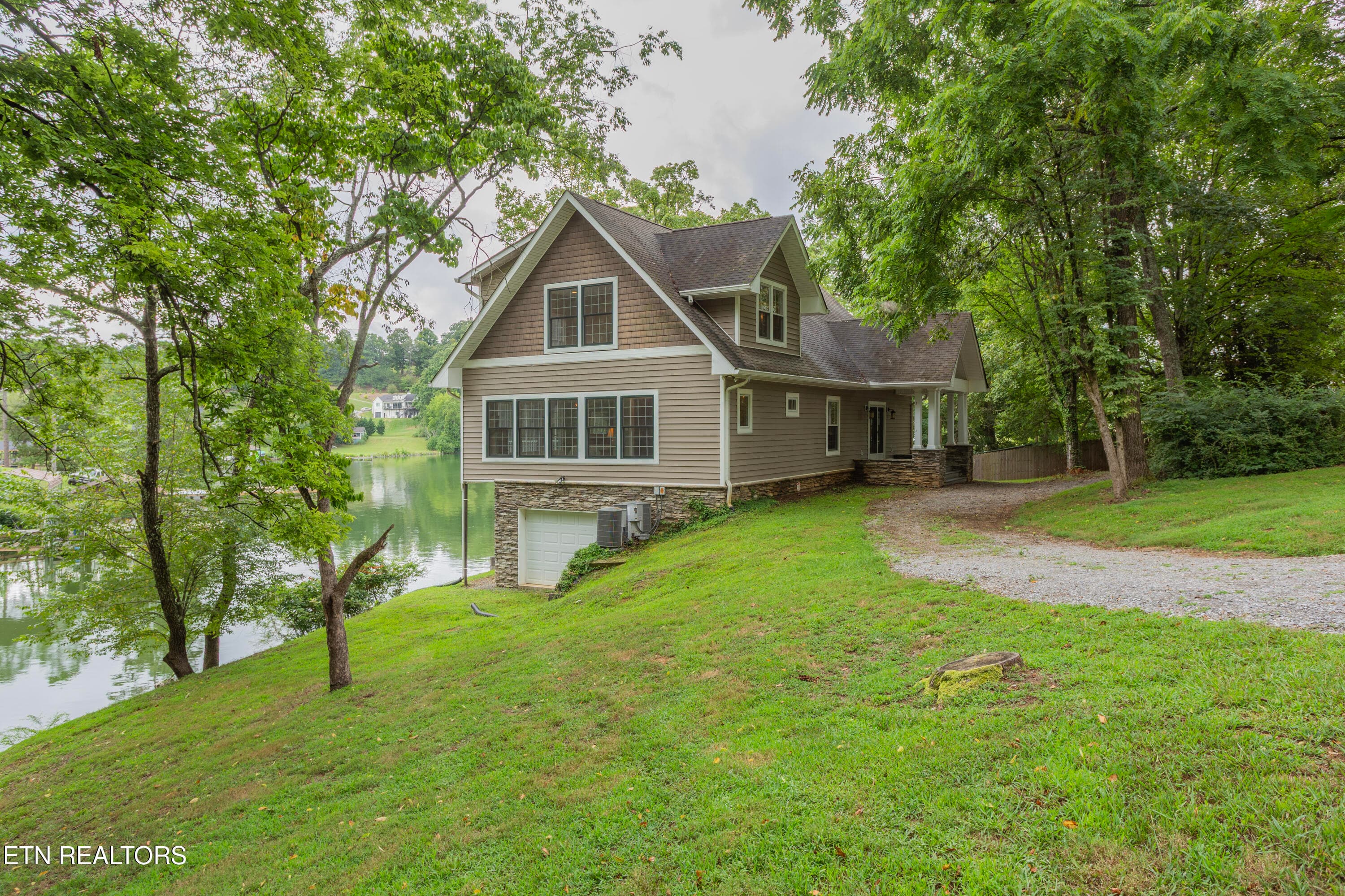 Exterior_Driveway_02 - 4193 Parris Drive, Lenoir City, TN 37772, Lenoir City