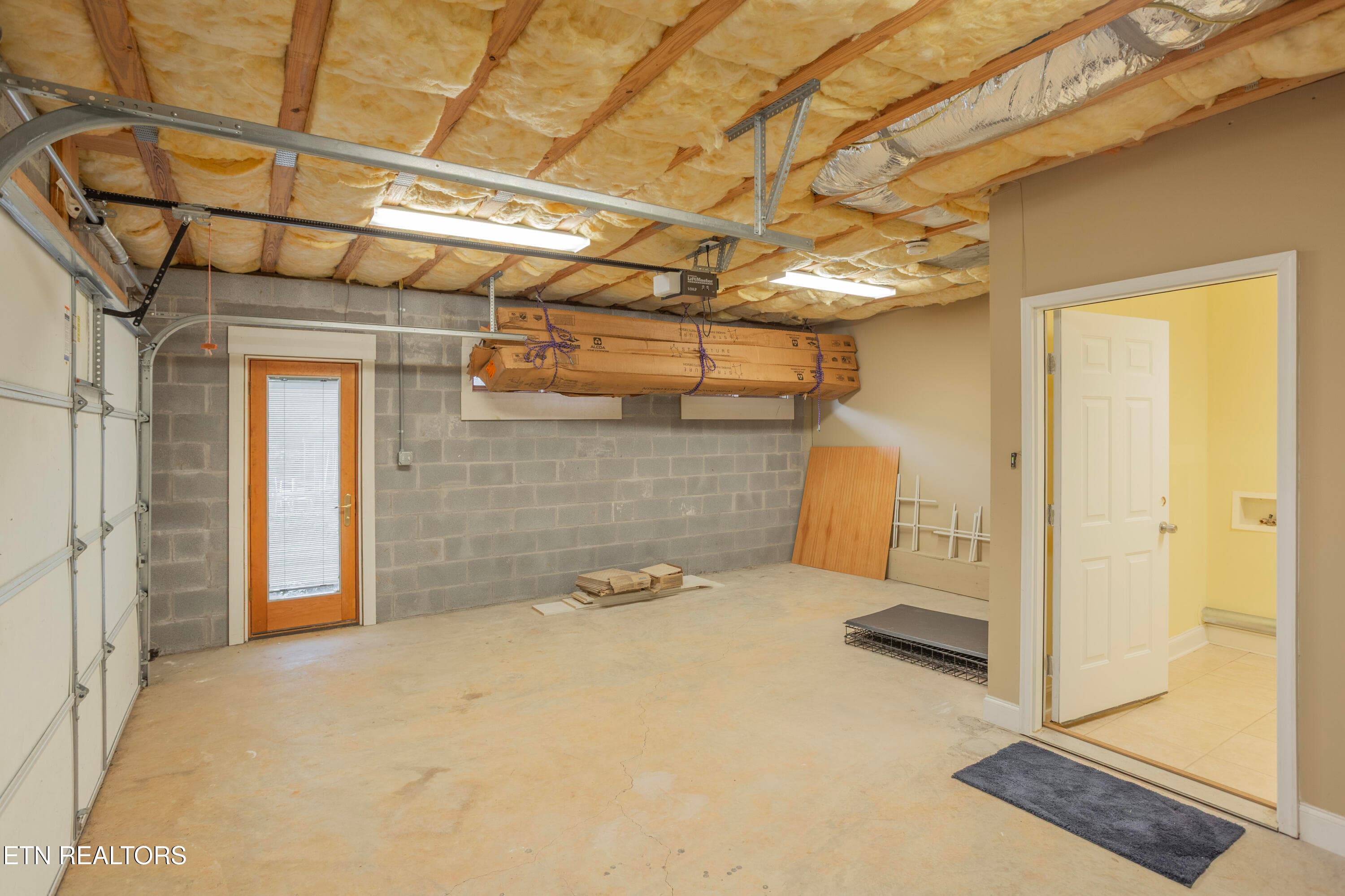 Interior_Garage_01 - 4193 Parris Drive, Lenoir City, TN 37772, Lenoir City