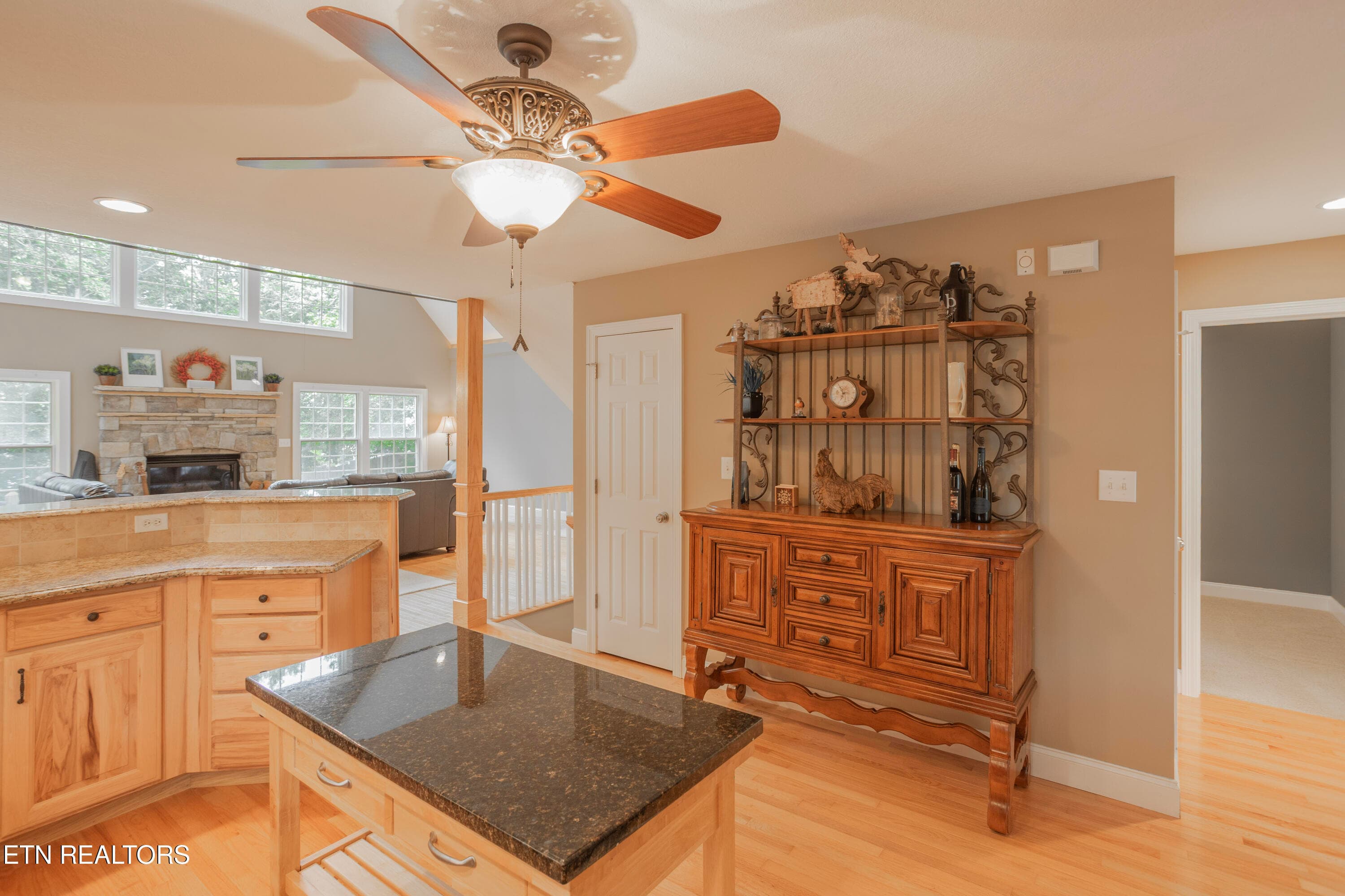 Interior_Kitchen_03 - 4193 Parris Drive, Lenoir City, TN 37772, Lenoir City