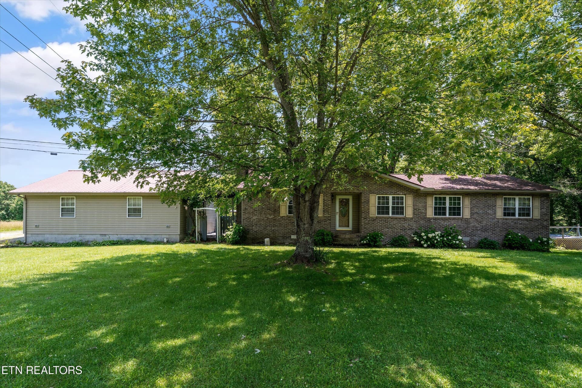 Exterior - 9438-0 Morgan County Hwy, Sunbright, TN 37872