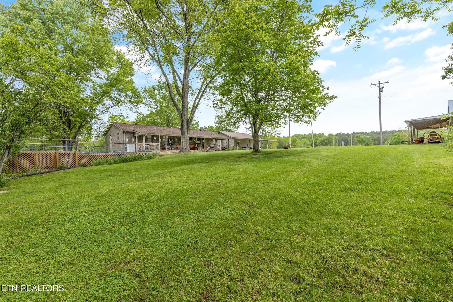 Expansive 39.52-Acre Property - 9438-0 Morgan County Hwy, Sunbright, TN 37872