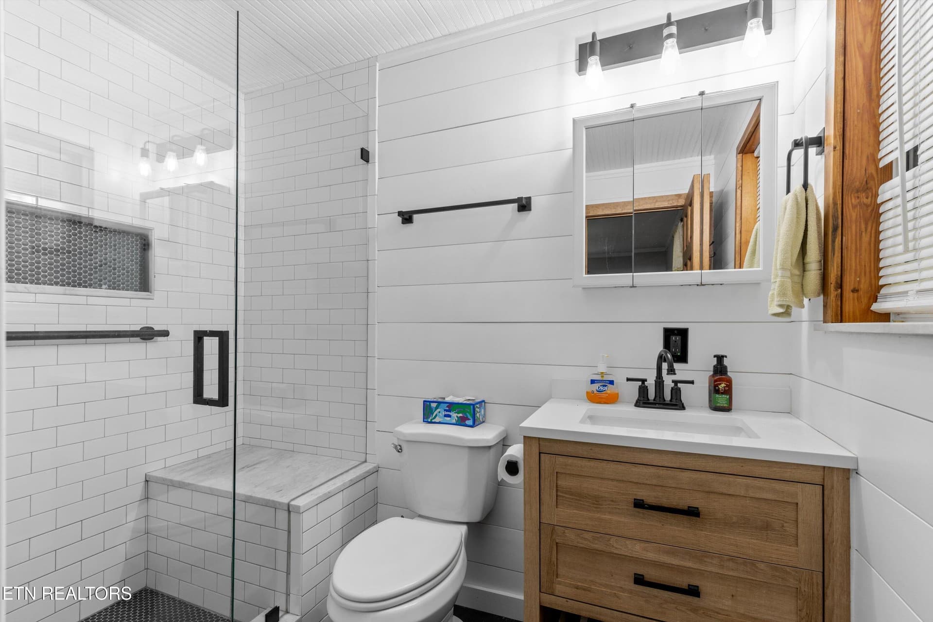 Updated Second Bathroom - 9438-0 Morgan County Hwy, Sunbright, TN 37872