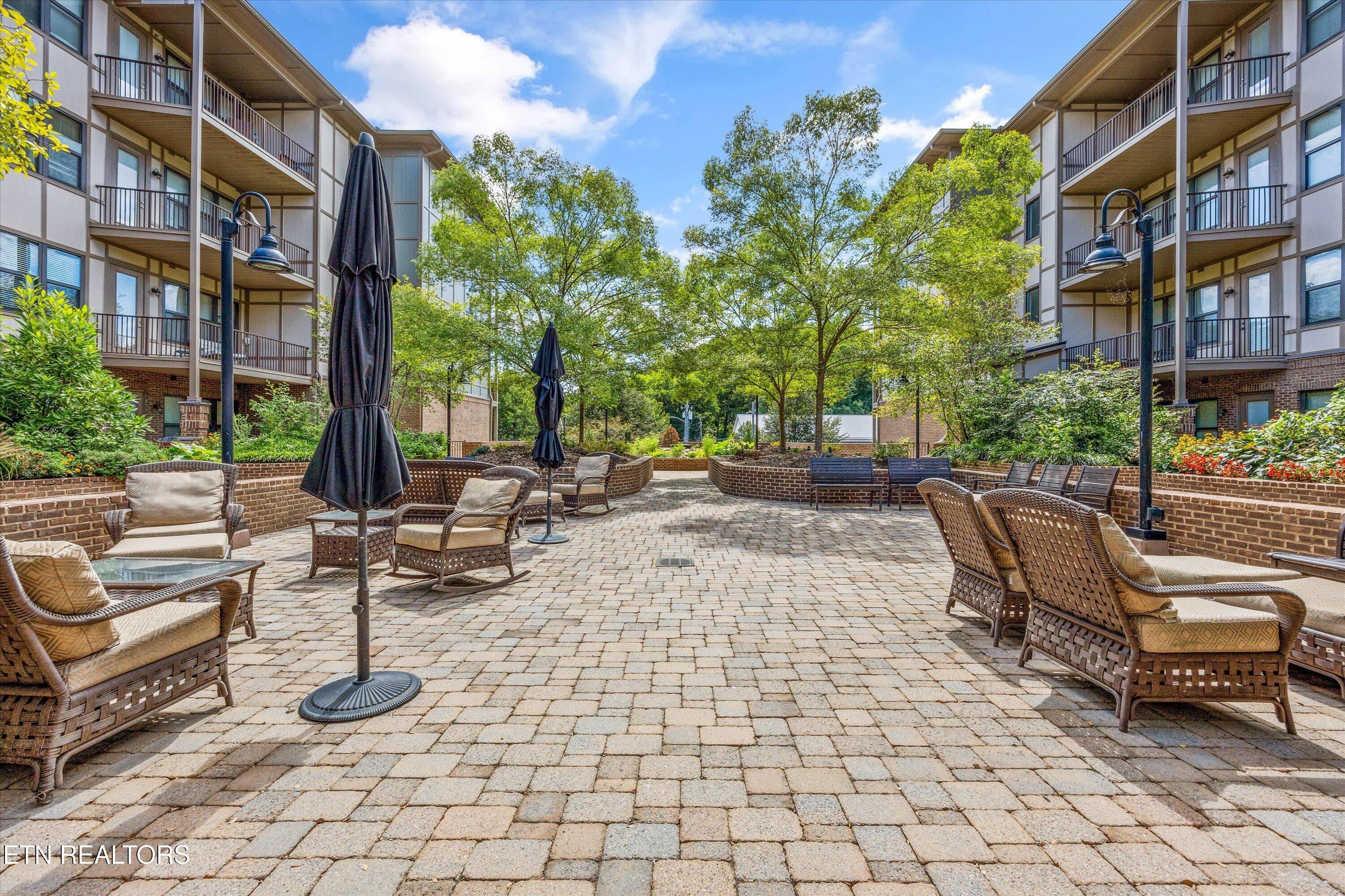 04-445 W Blount Ave 05 - 445 W Blount Ave 428, Knoxville, TN 37920, Knoxville