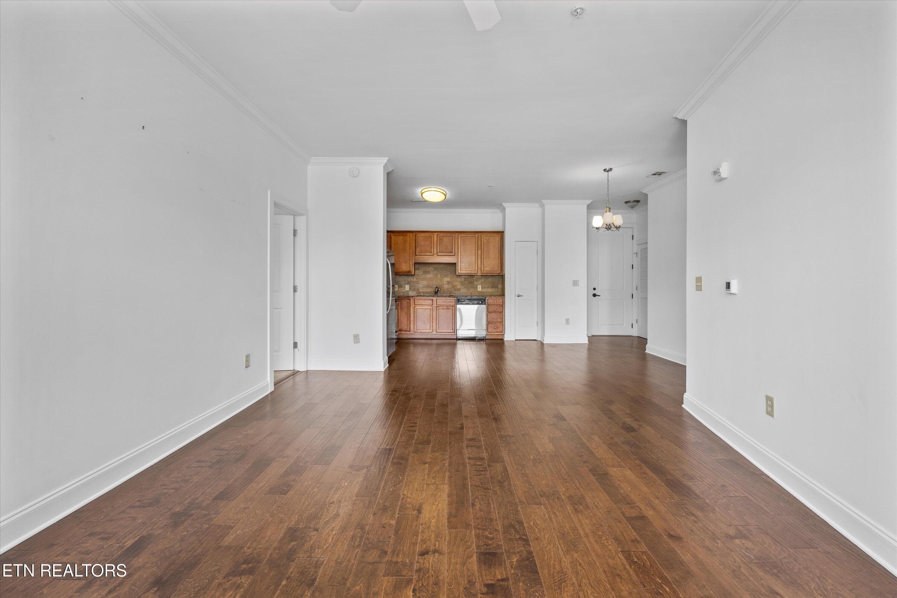 16-445 W Blount Ave 17 - 445 W Blount Ave 428, Knoxville, TN 37920, Knoxville