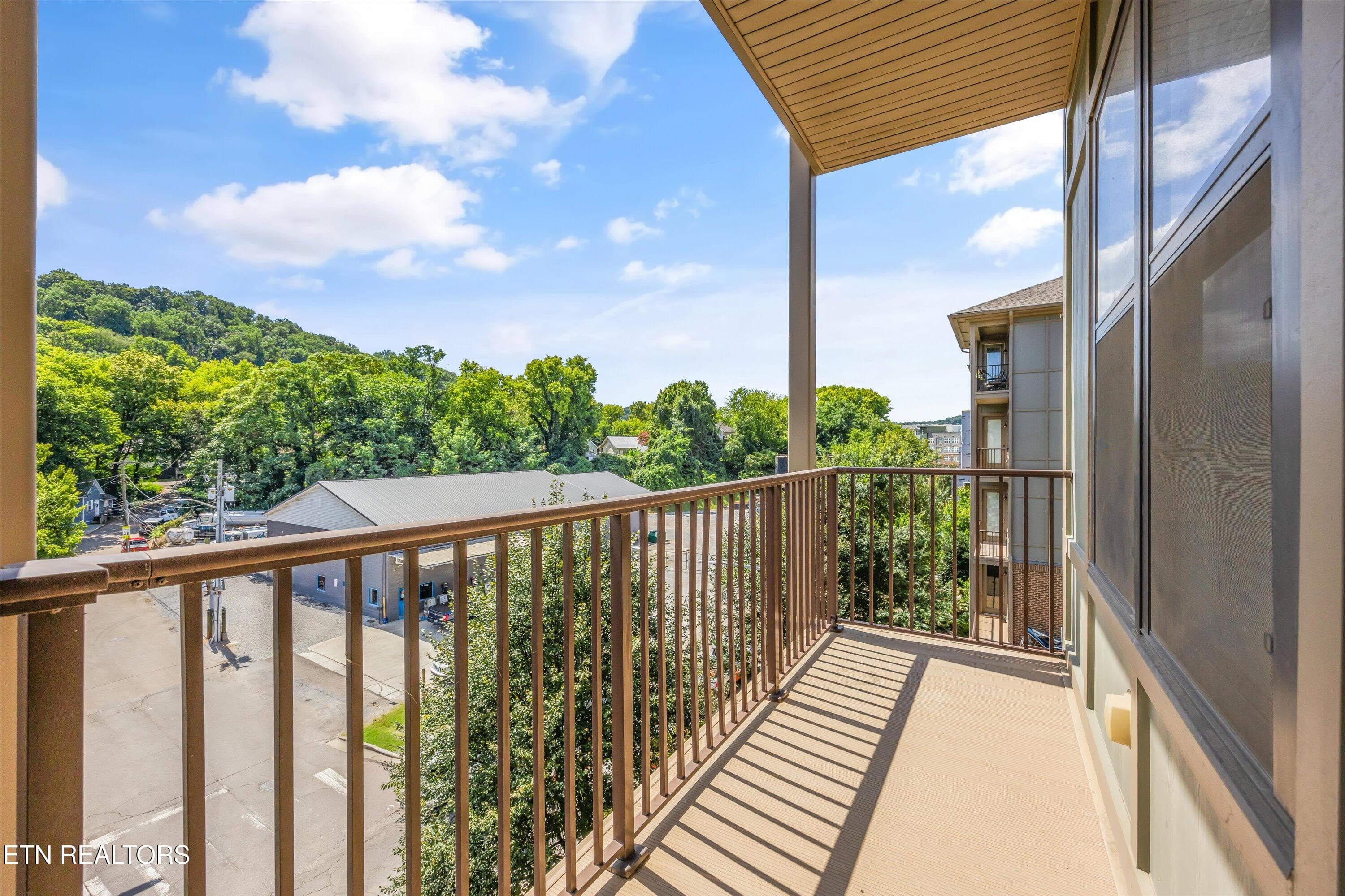17-445 W Blount Ave 18 - 445 W Blount Ave 428, Knoxville, TN 37920, Knoxville