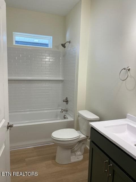 hall bathroom - 1831 Granville Terrace, Knoxville, TN 37915, Knoxville