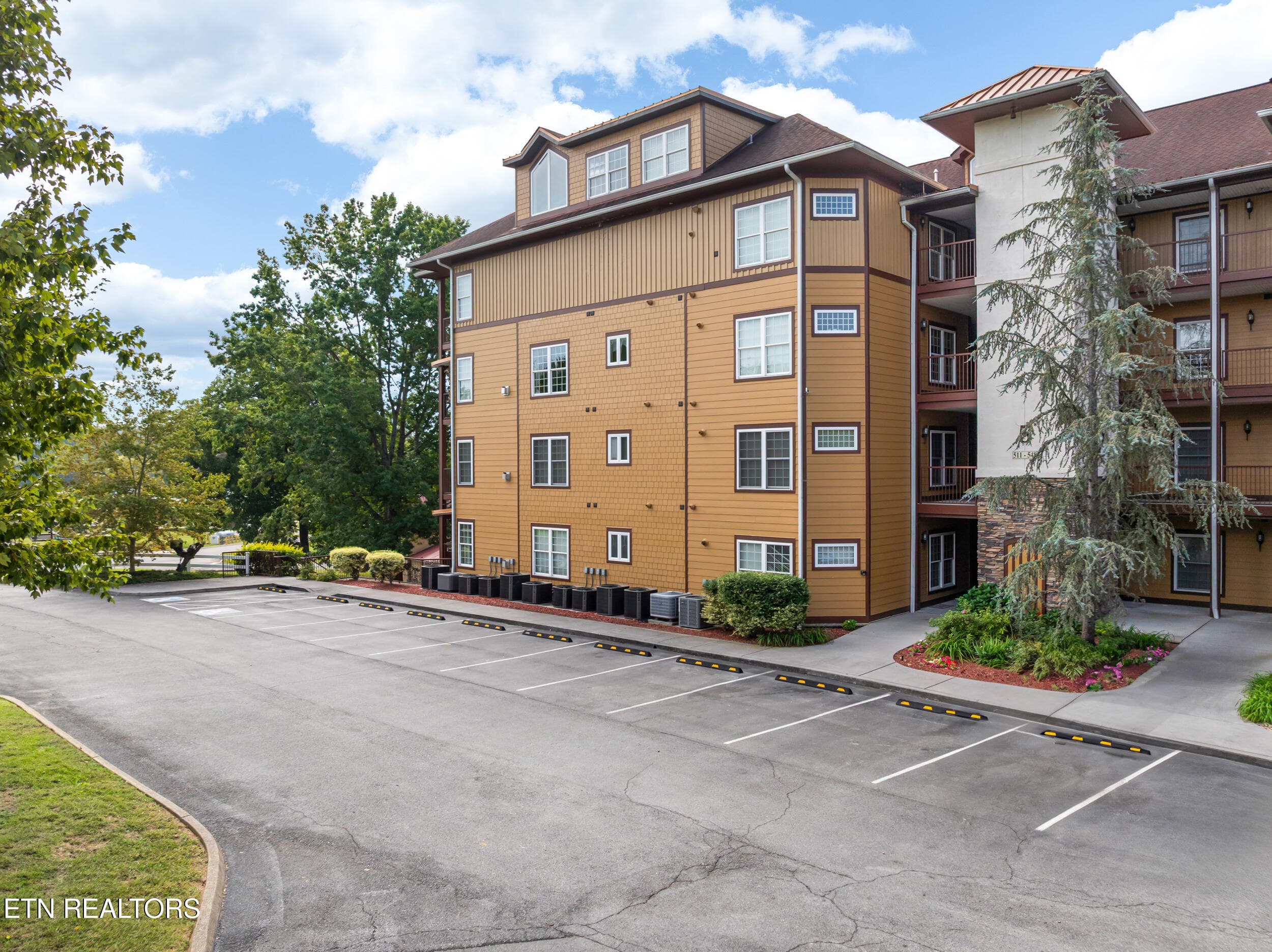 527 river place u516-2 - 527 River Place Way 516, Sevierville, TN 37862