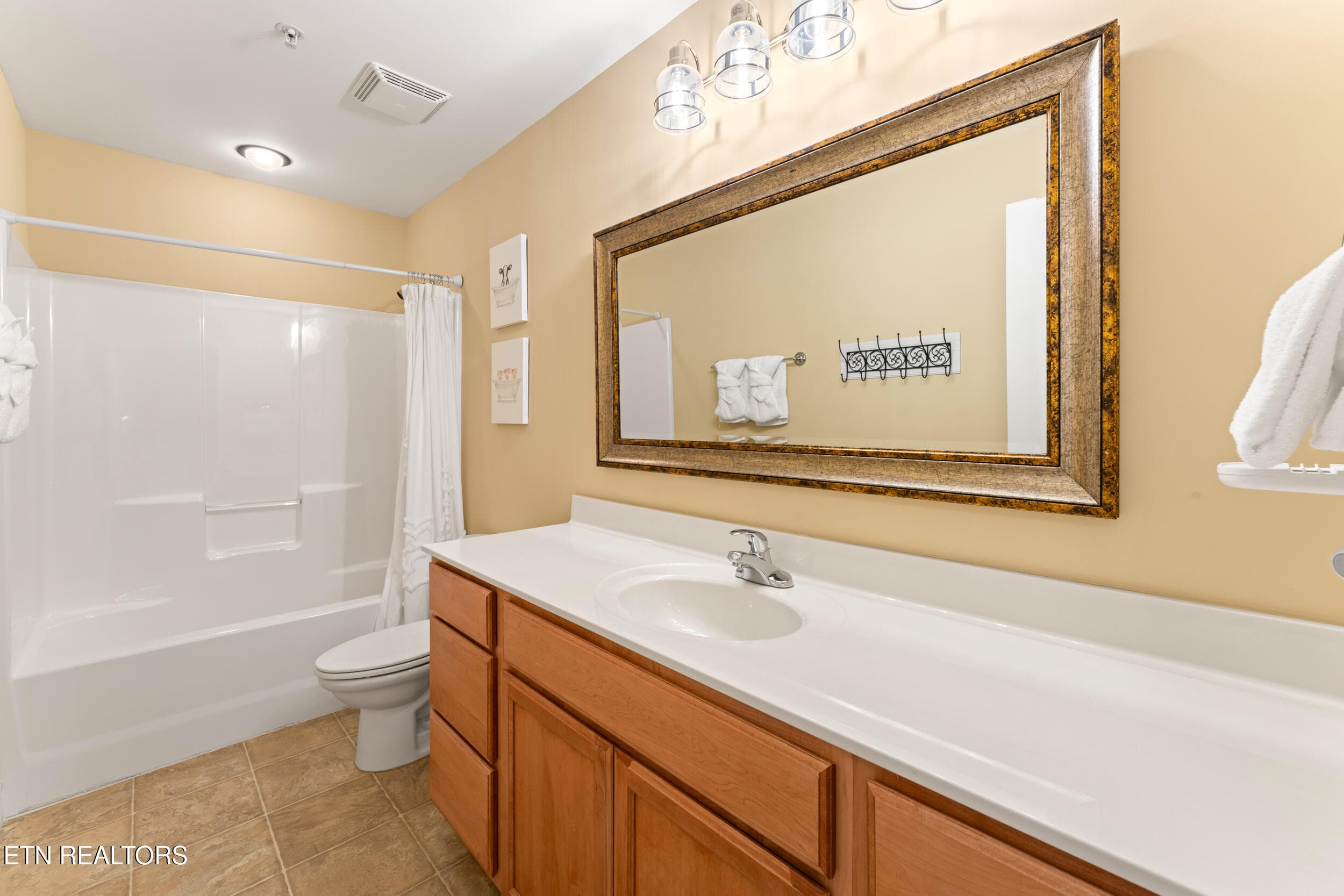 527 river place u516-23 - 527 River Place Way 516, Sevierville, TN 37862