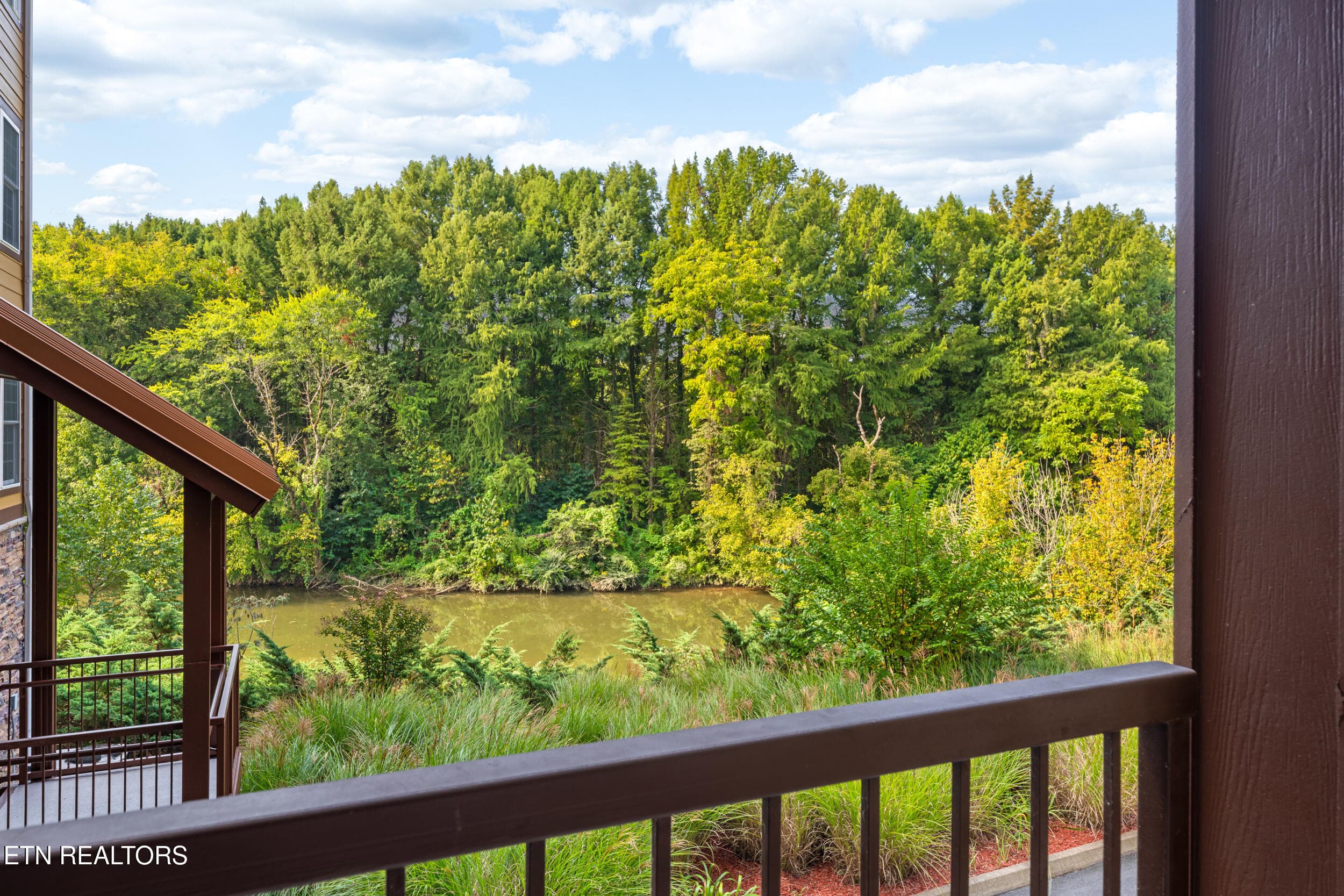 527 river place u516-27 - 527 River Place Way 516, Sevierville, TN 37862
