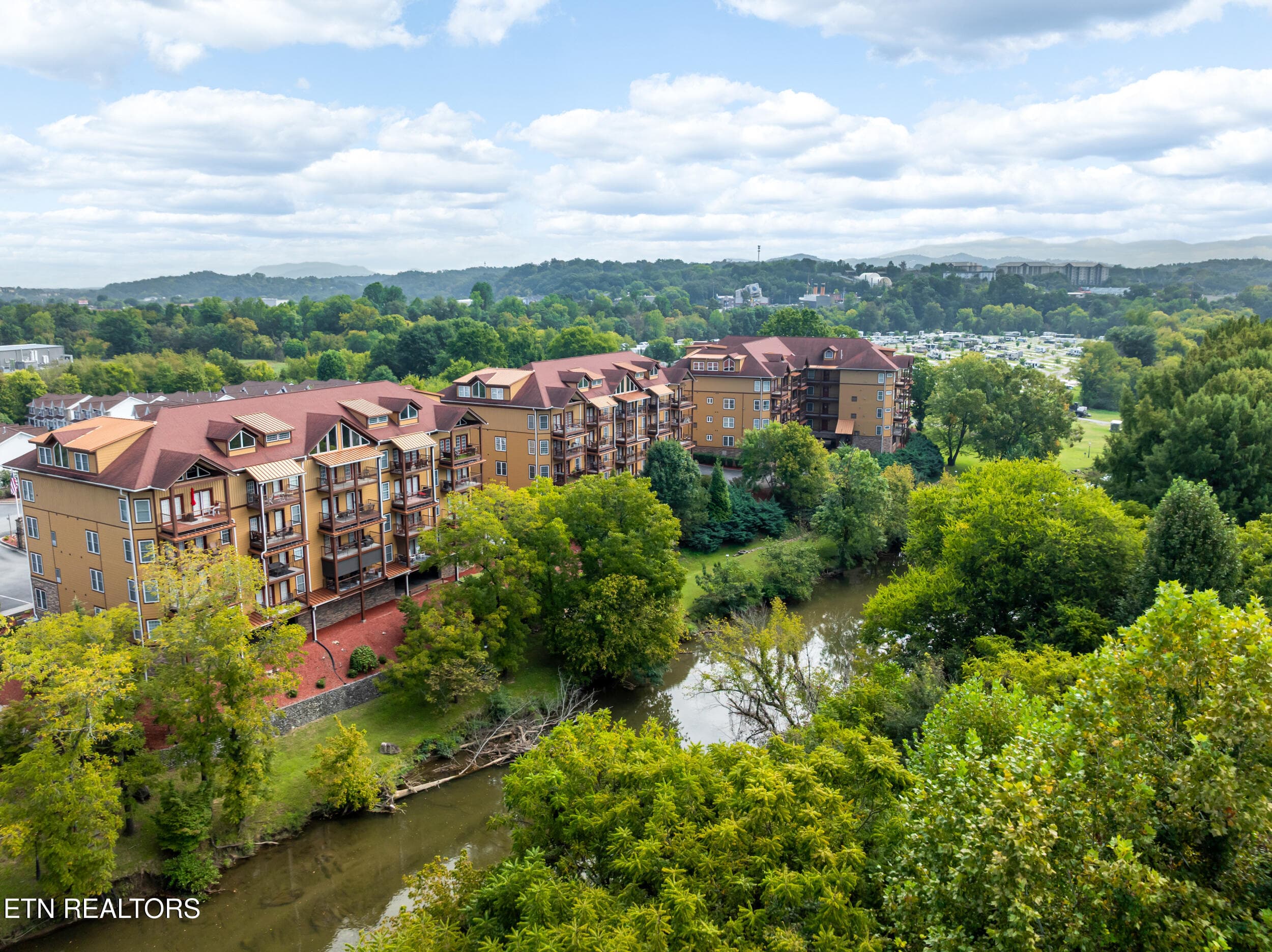 527 river place u516-49 - 527 River Place Way 516, Sevierville, TN 37862