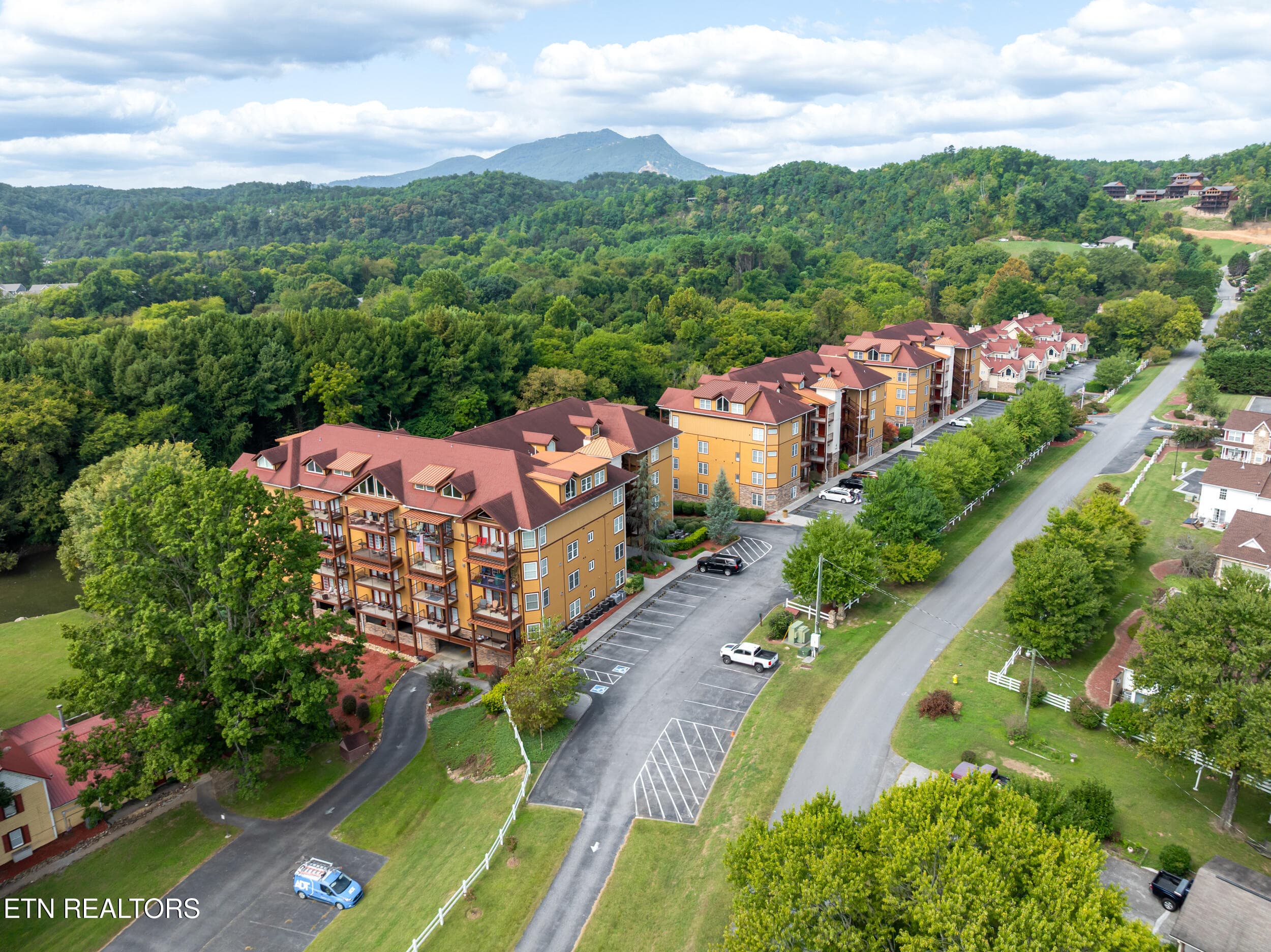 527 river place u516-50 - 527 River Place Way 516, Sevierville, TN 37862