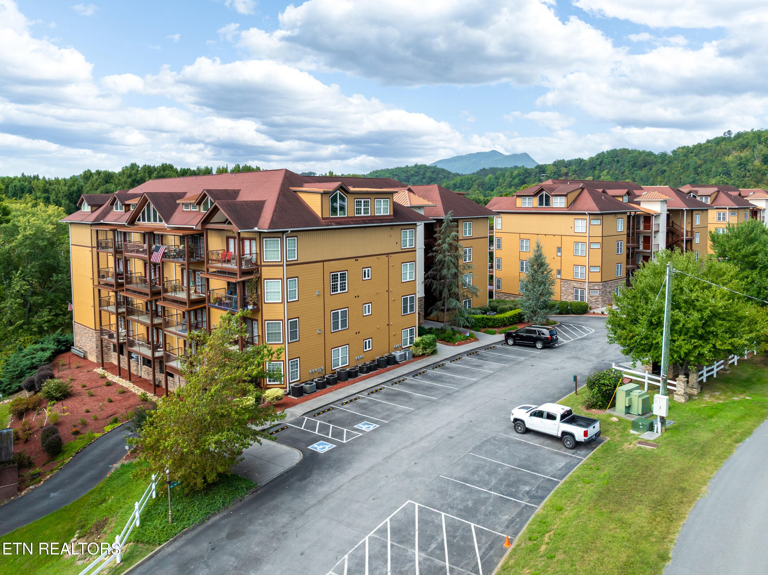 527 river place u516-51 - 527 River Place Way 516, Sevierville, TN 37862