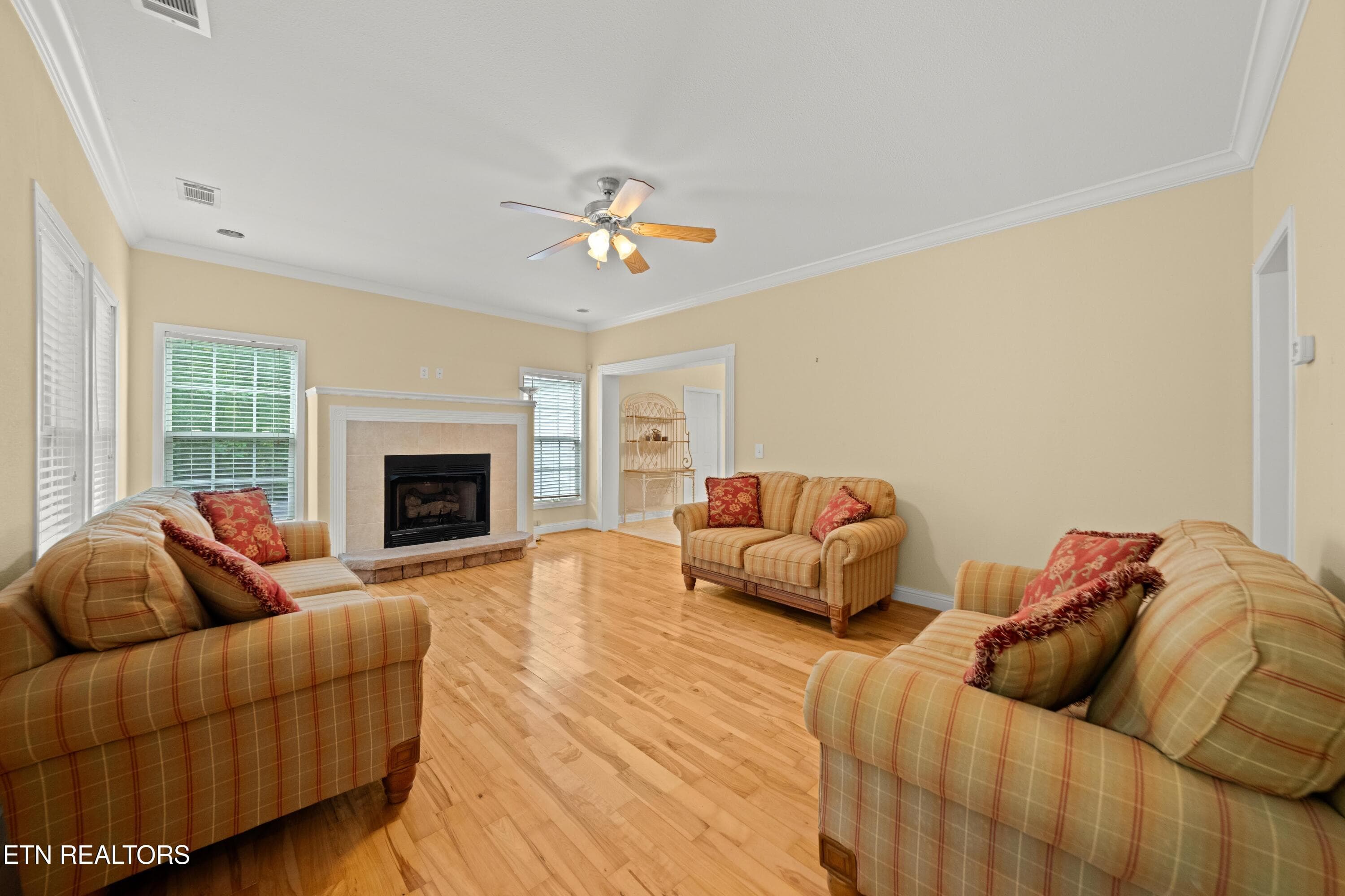 DSC06345 - 359 E Cove Rd, Monterey, TN 38574