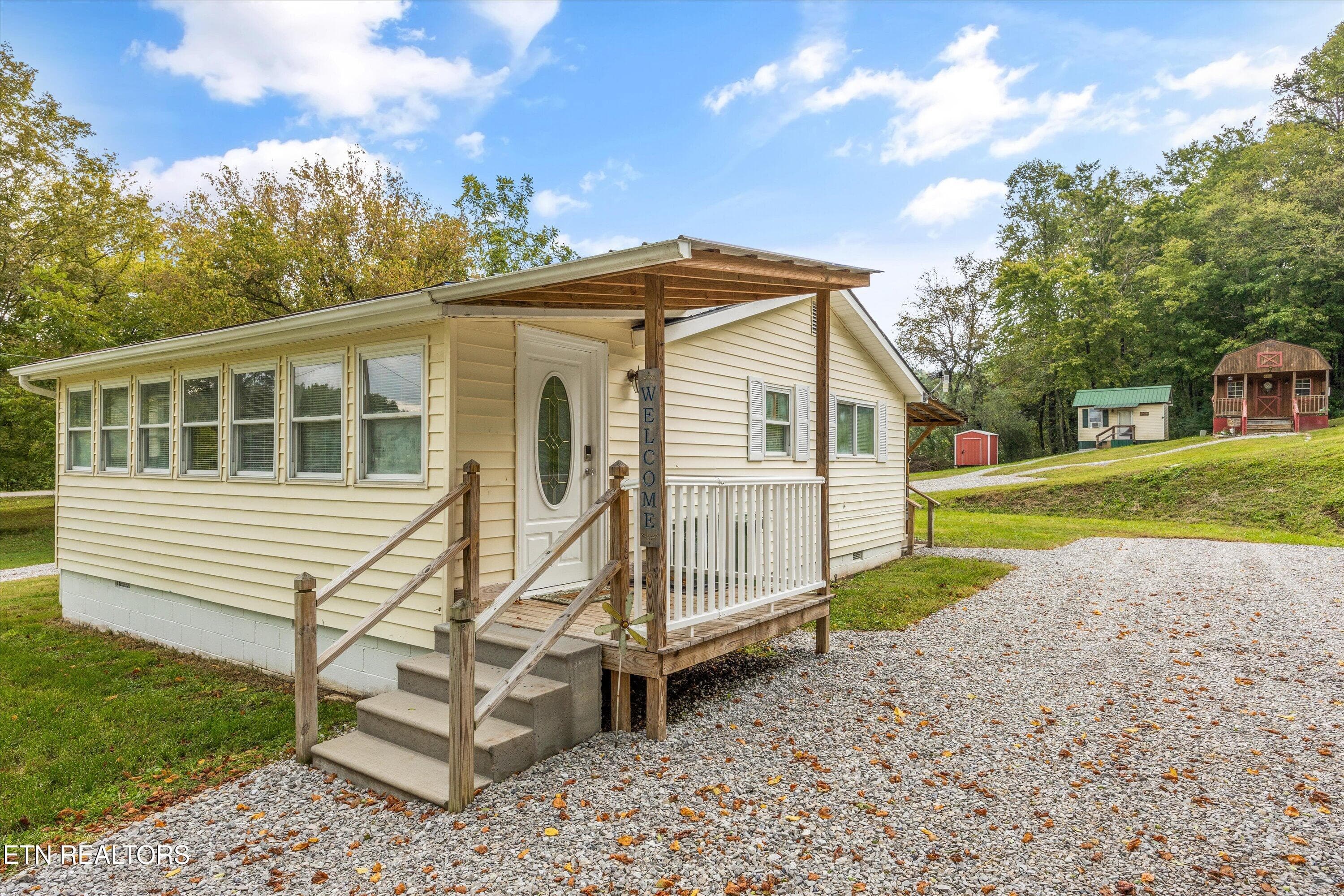 02-5704 Scott Hwy 19 - 5704 Scott Hwy, Robbins, TN 37852
