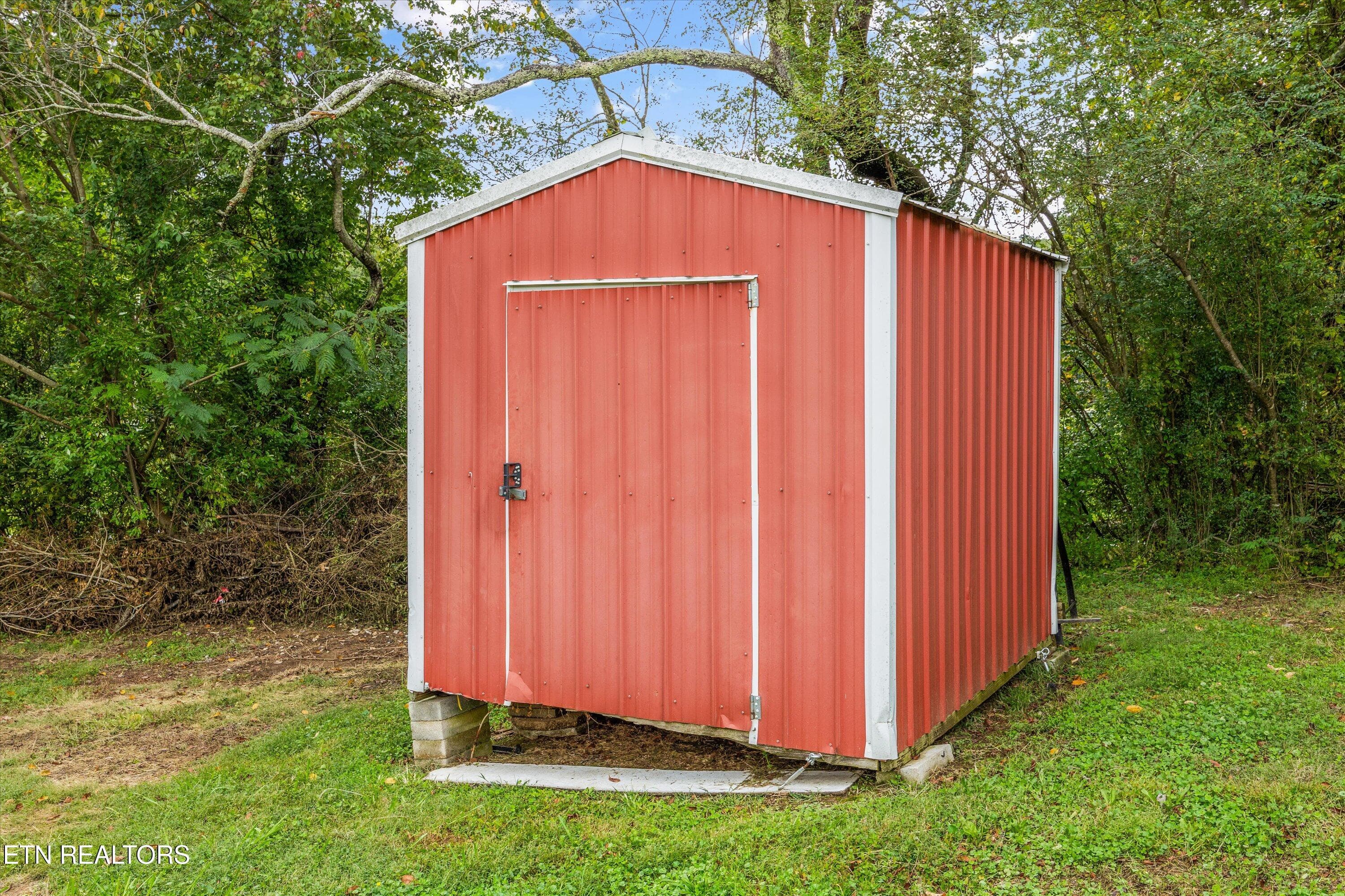 22-5704 Scott Hwy 21 - 5704 Scott Hwy, Robbins, TN 37852