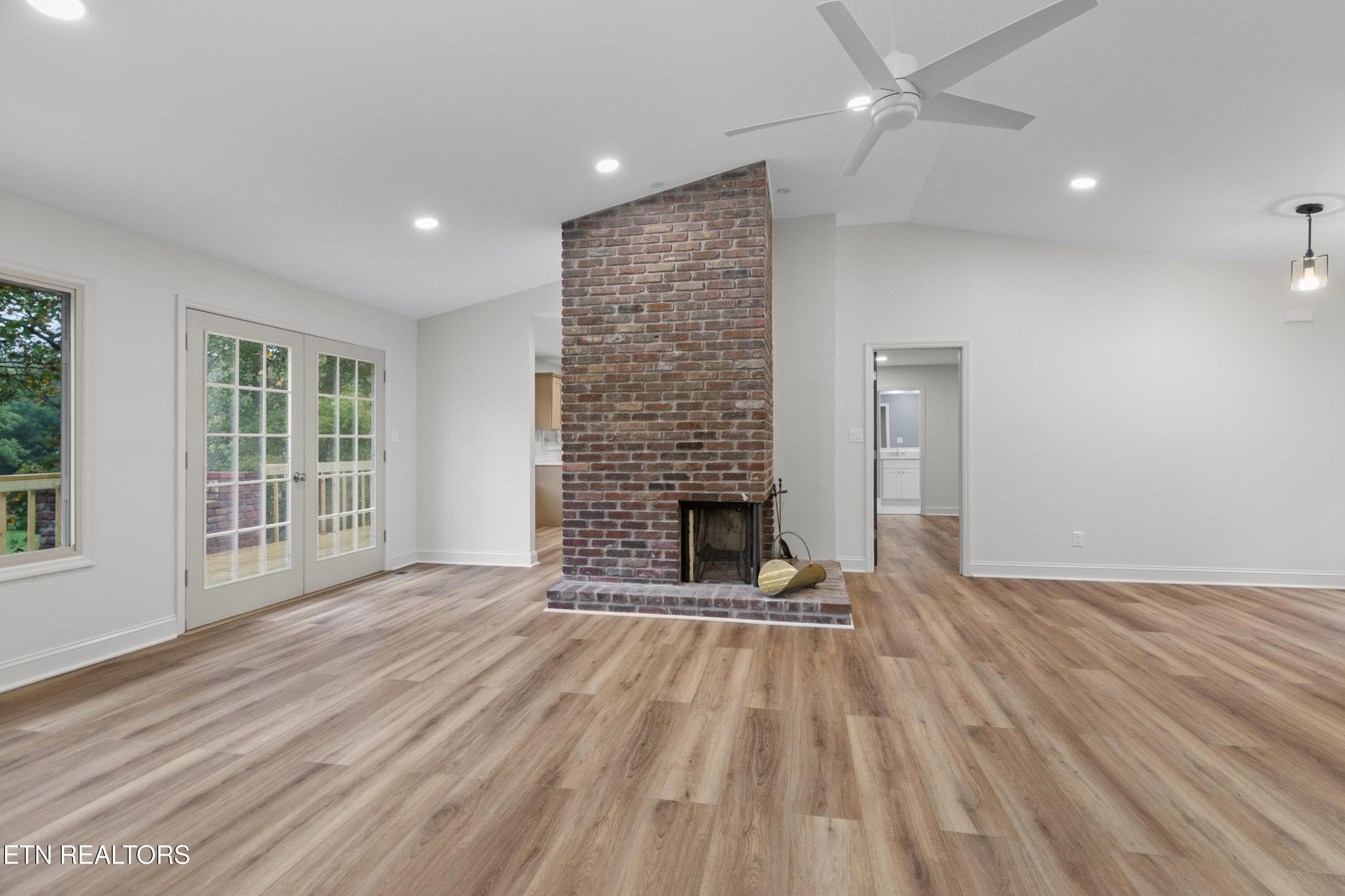 010-3320HazelwoodCourt-Baneberry-TN-3789 - 3320 Hazelwood Court, Baneberry, TN 37890