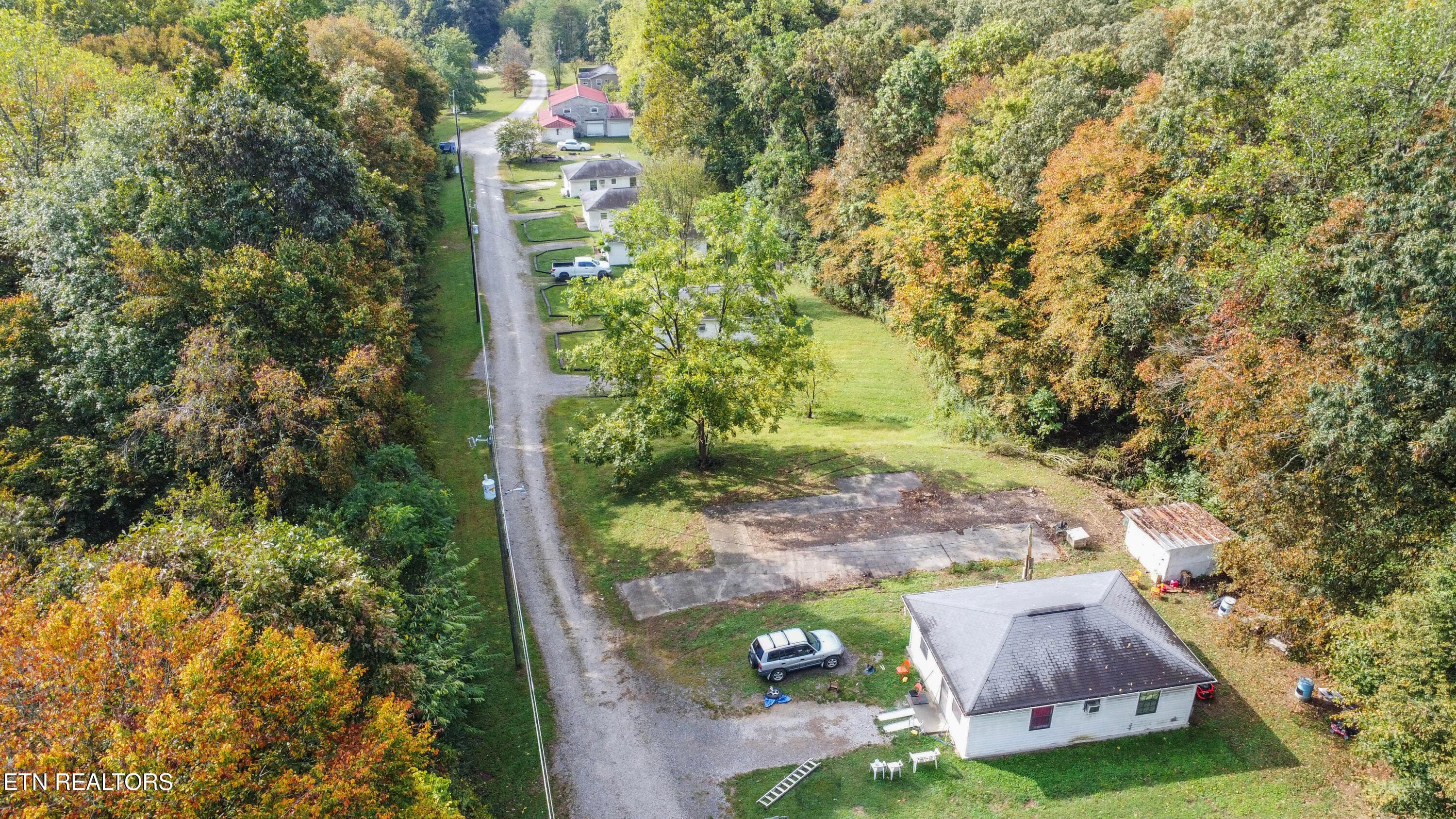drone 2 - 110-145 Wenger Park Lane, Luttrell, TN 37779