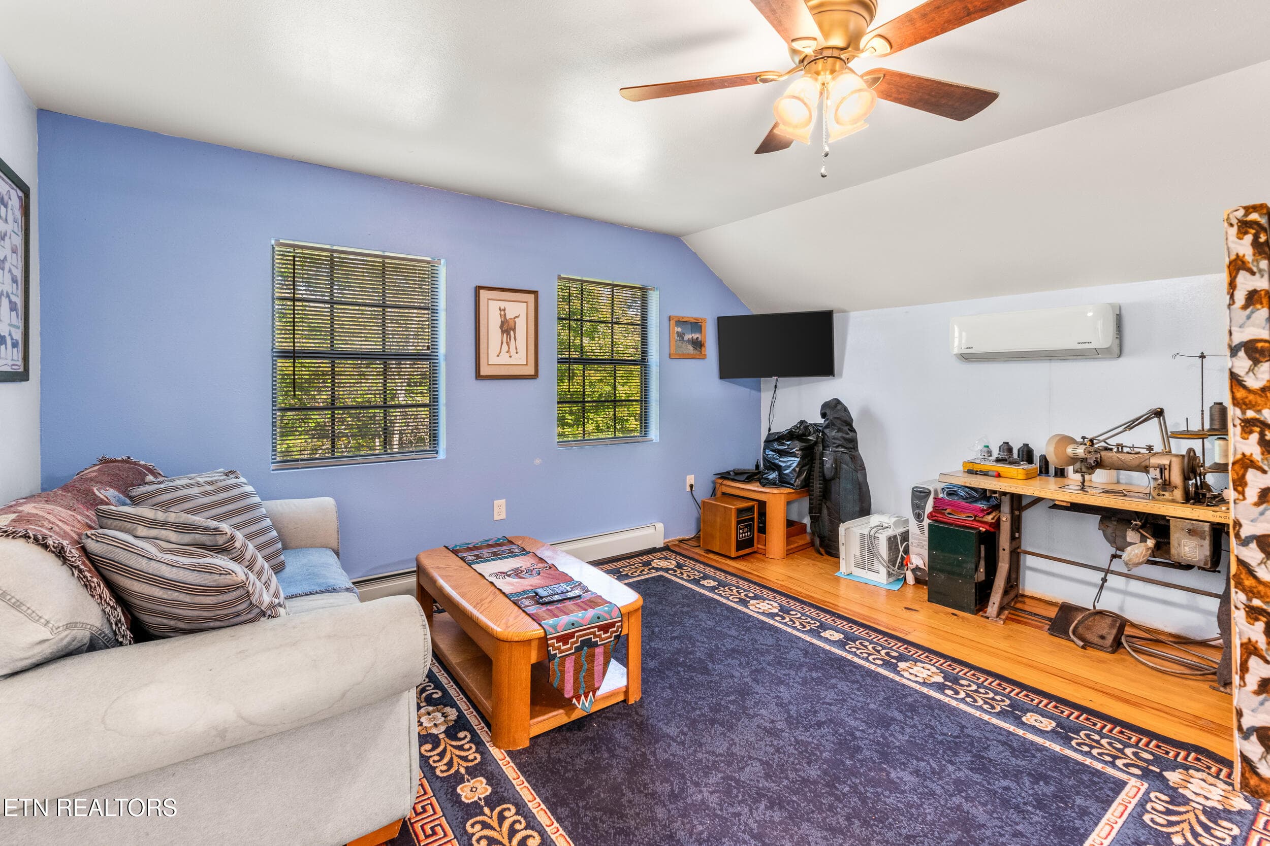 228 pattie gap road-39 - 228 Pattie Gap Rd, Philadelphia, TN 37846, Philadelphia