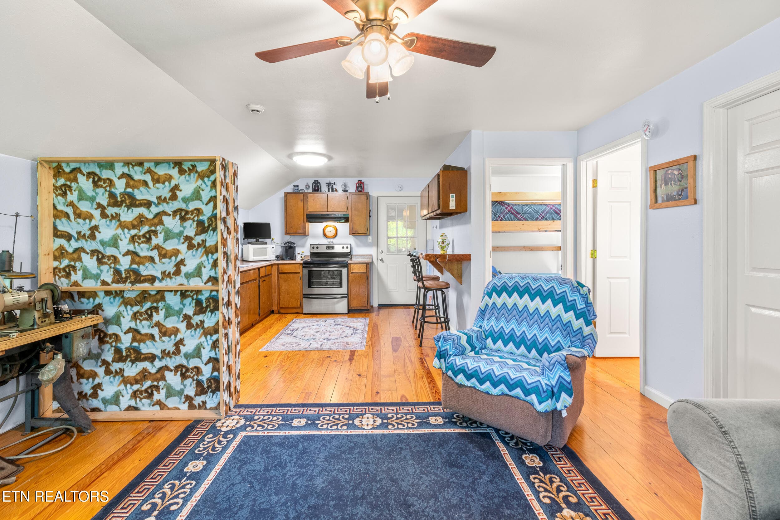 228 pattie gap road-40 - 228 Pattie Gap Rd, Philadelphia, TN 37846, Philadelphia