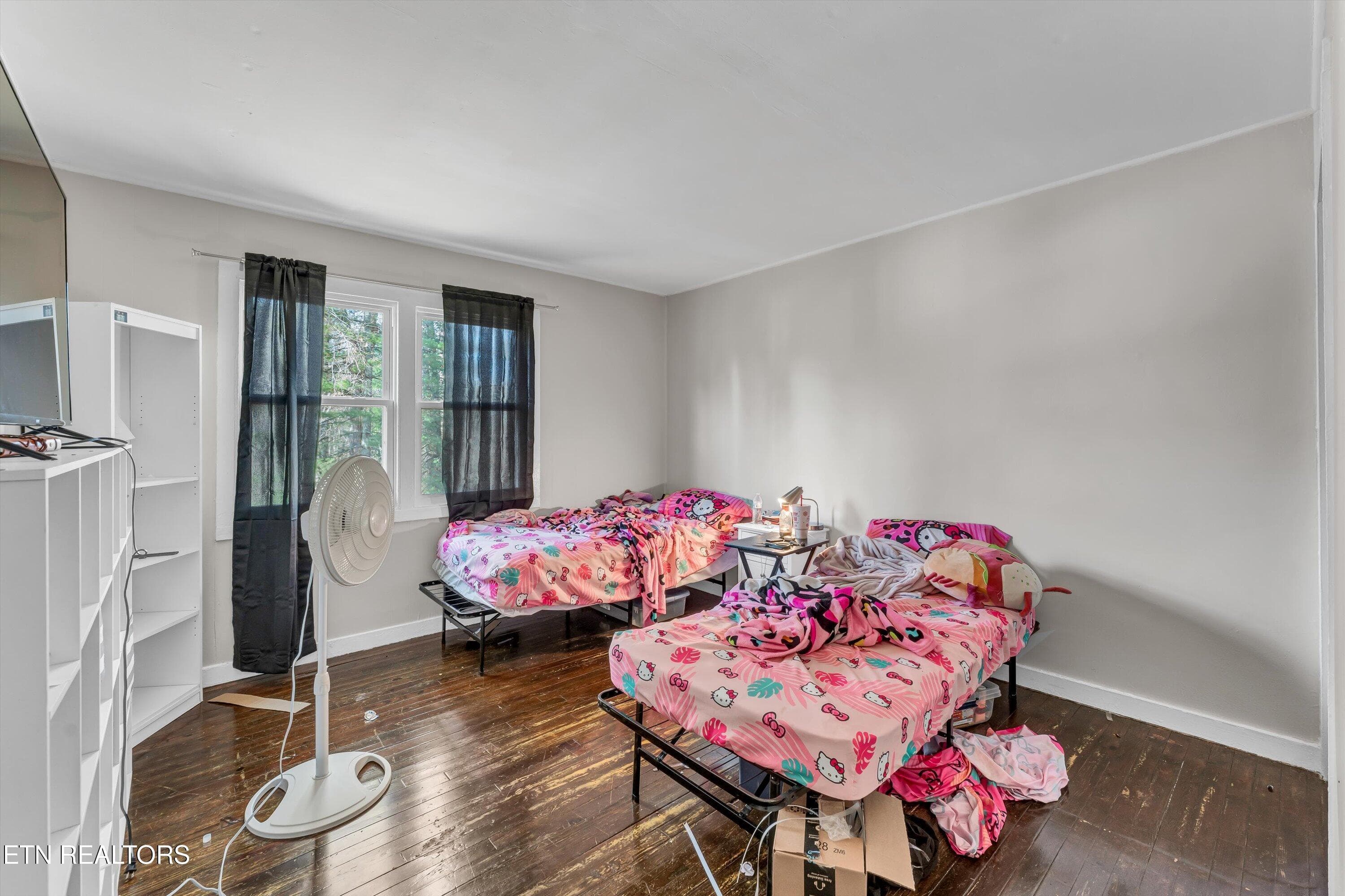 10-558 - 560 W Outer Dr-10 - 558/560 W Outer Drive, Oak Ridge, TN 37830