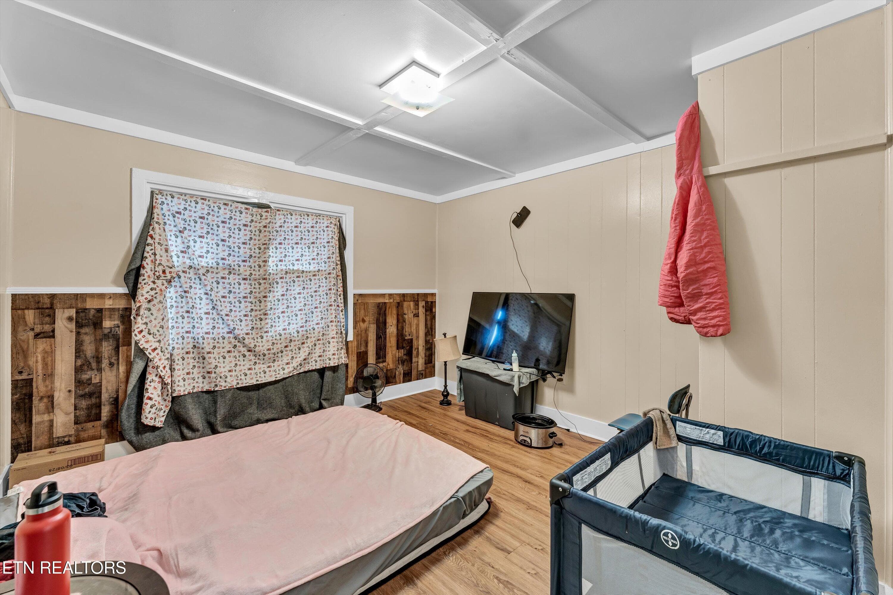 26-558 - 560 W Outer Dr-26 - 558/560 W Outer Drive, Oak Ridge, TN 37830